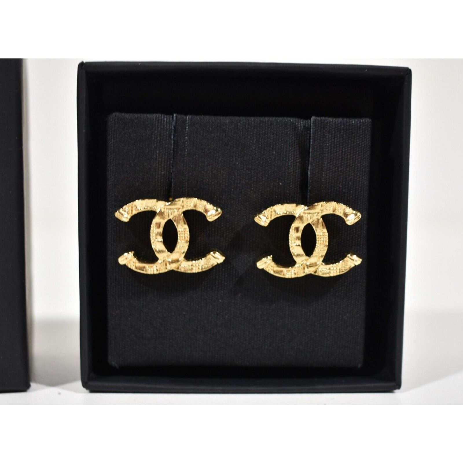 Chanel Chanel Gold Hammered Interlocking Statement Stud Earrings Size ONE SIZE - 3 Thumbnail