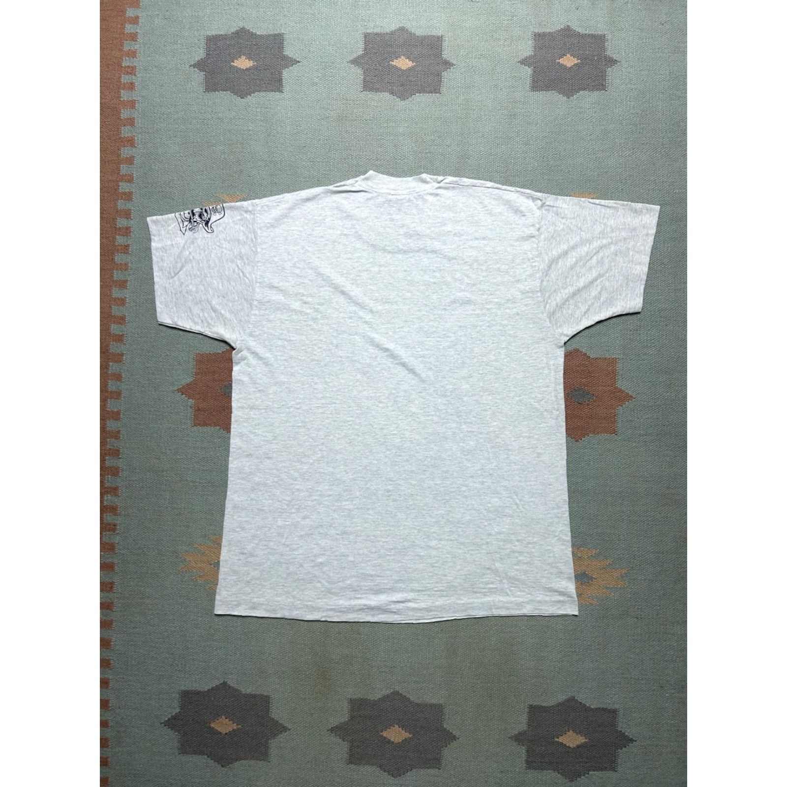 Vintage VINTAGE 80s 90s Fulton basketball gray pirate single stitch XL T-Shirt Men Men XL 80s 90s graphic Size US XL / EU 56 / 4 - 6 Thumbnail