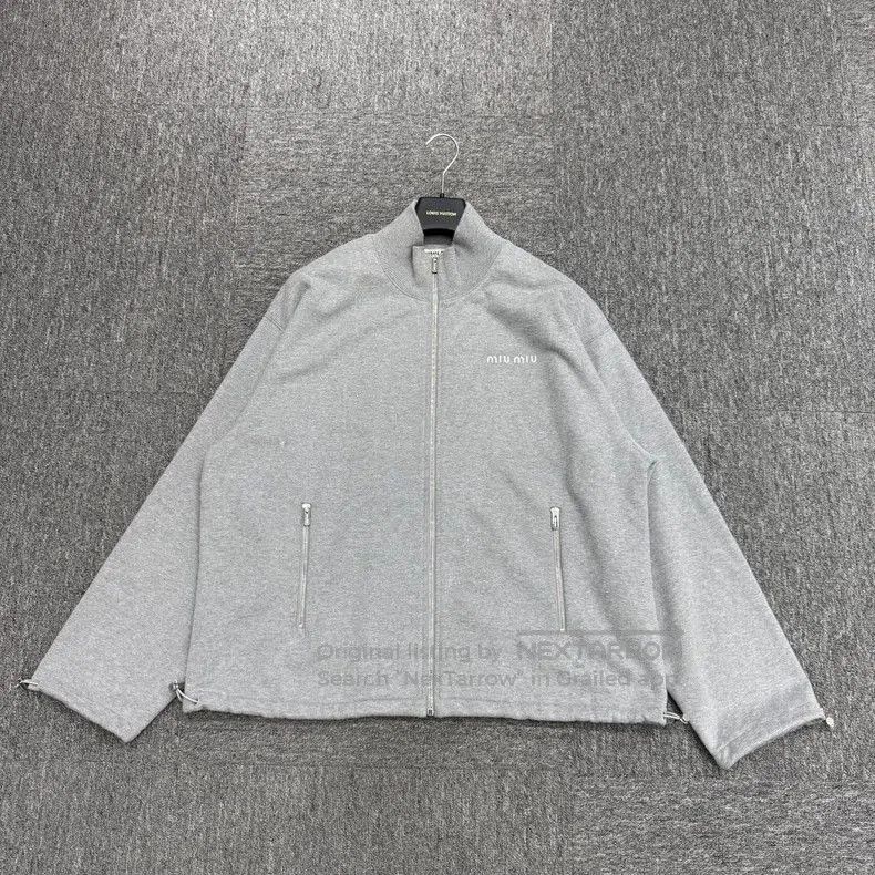 Miu Miu MiuMiu 25ss Embroidered Letter Gray Jacket. Size US S / EU 44-46 / 1 - 1 Thumbnail