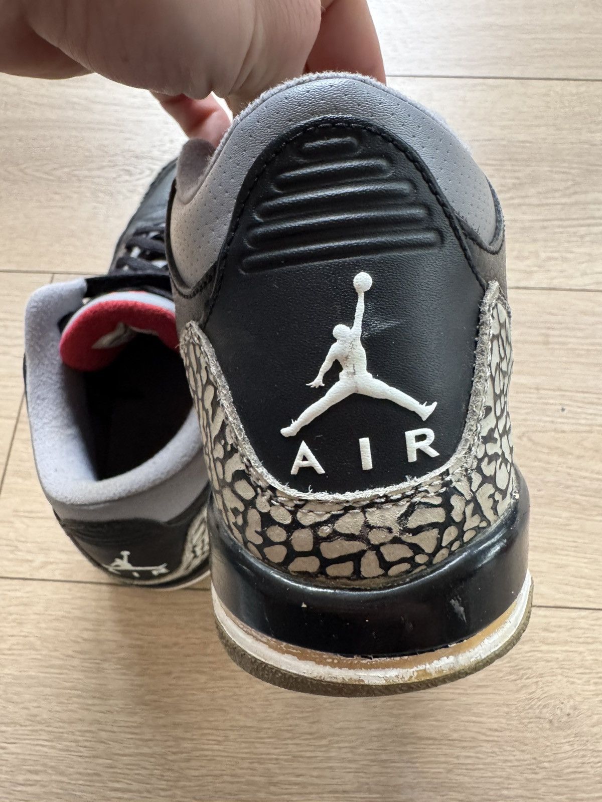 Jordan Brand 2011 Jordan 3 Black Cement Size US 7 / EU 40 - 5 Thumbnail