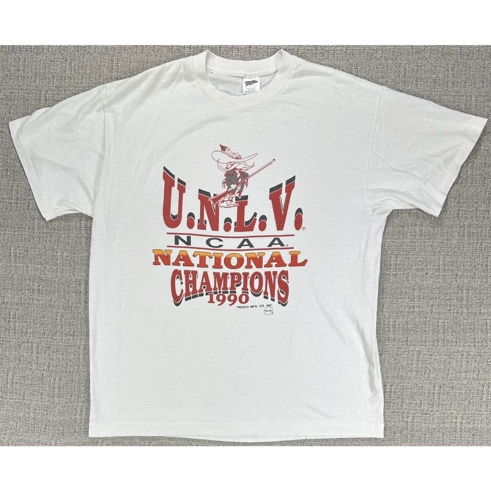 Other UNLV Runnin Rebels Shirt XL 1990 Champions Basketball Trench Size US XL / EU 56 / 4 - 1 Thumbnail