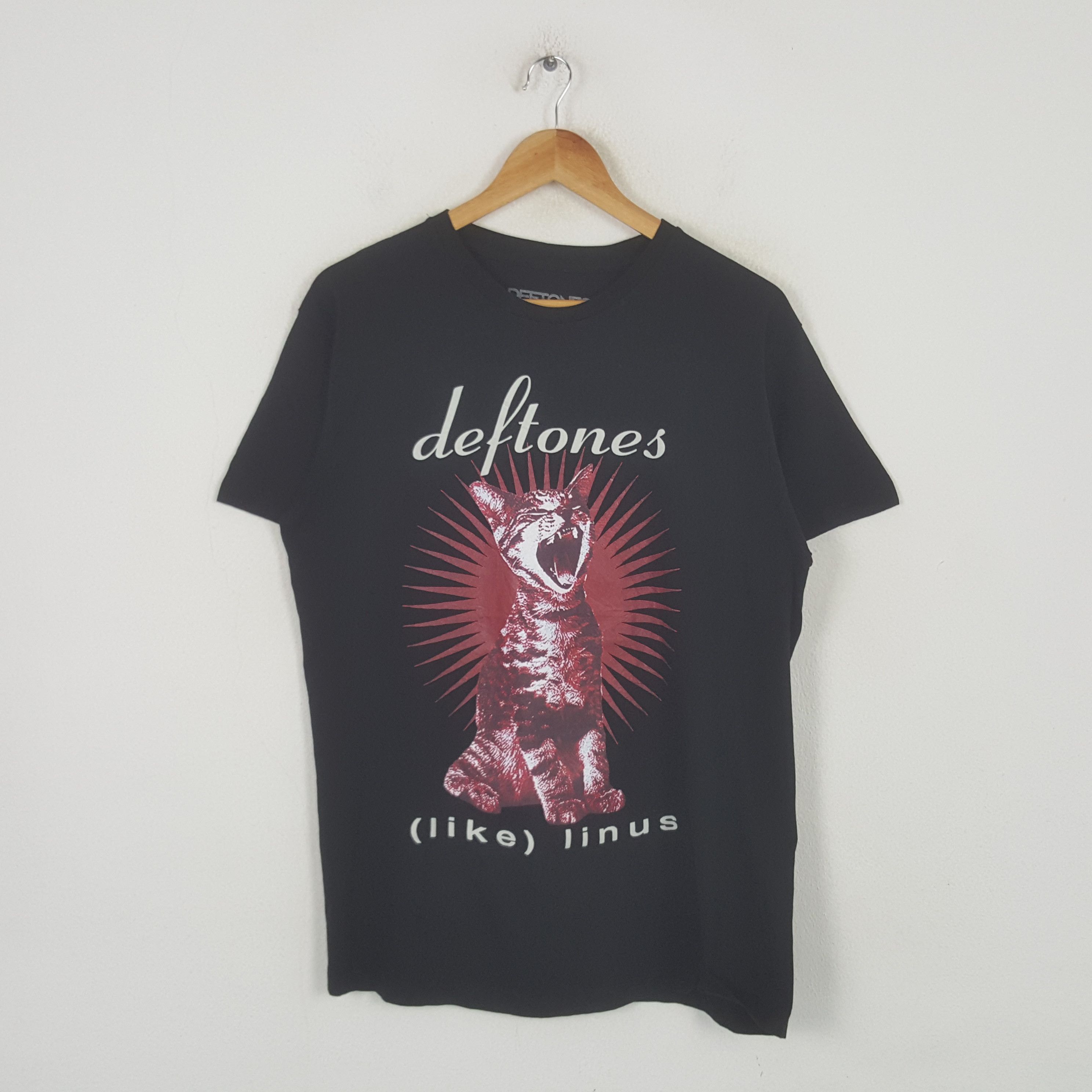 Band Tees Vintage Deftones American Metal Band Tshirt RR27 Size US L / EU 52-54 / 3 - 1 Thumbnail