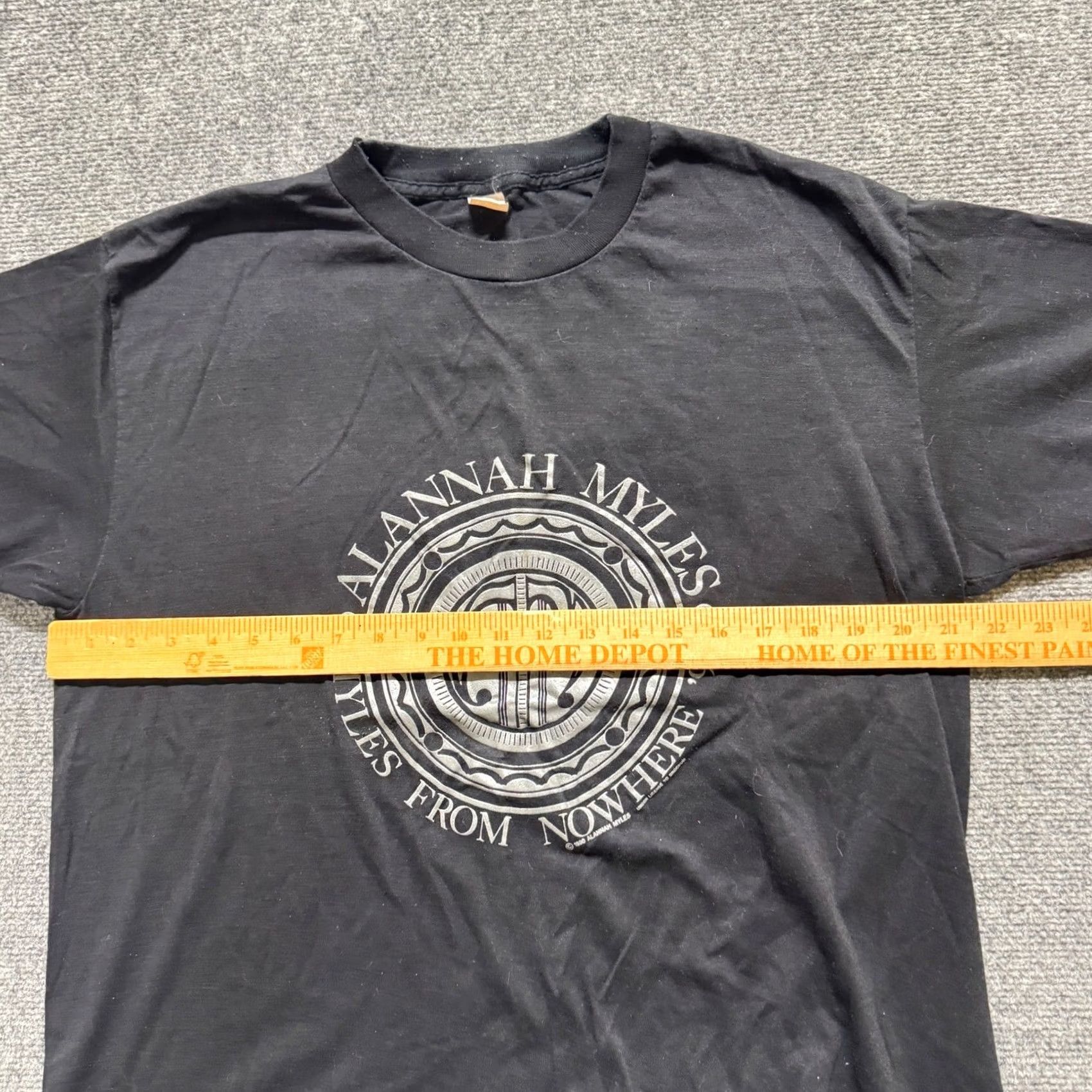 The Unbranded Brand VINTAGE Alannah Myles T-Shirt Mens XL 1990s Myles From Nowhere Single Stitch Black Regular Size XL Mens Pre-owned Distressing Fade Flaws Shown Size US XL / EU 56 / 4 - 4 Thumbnail