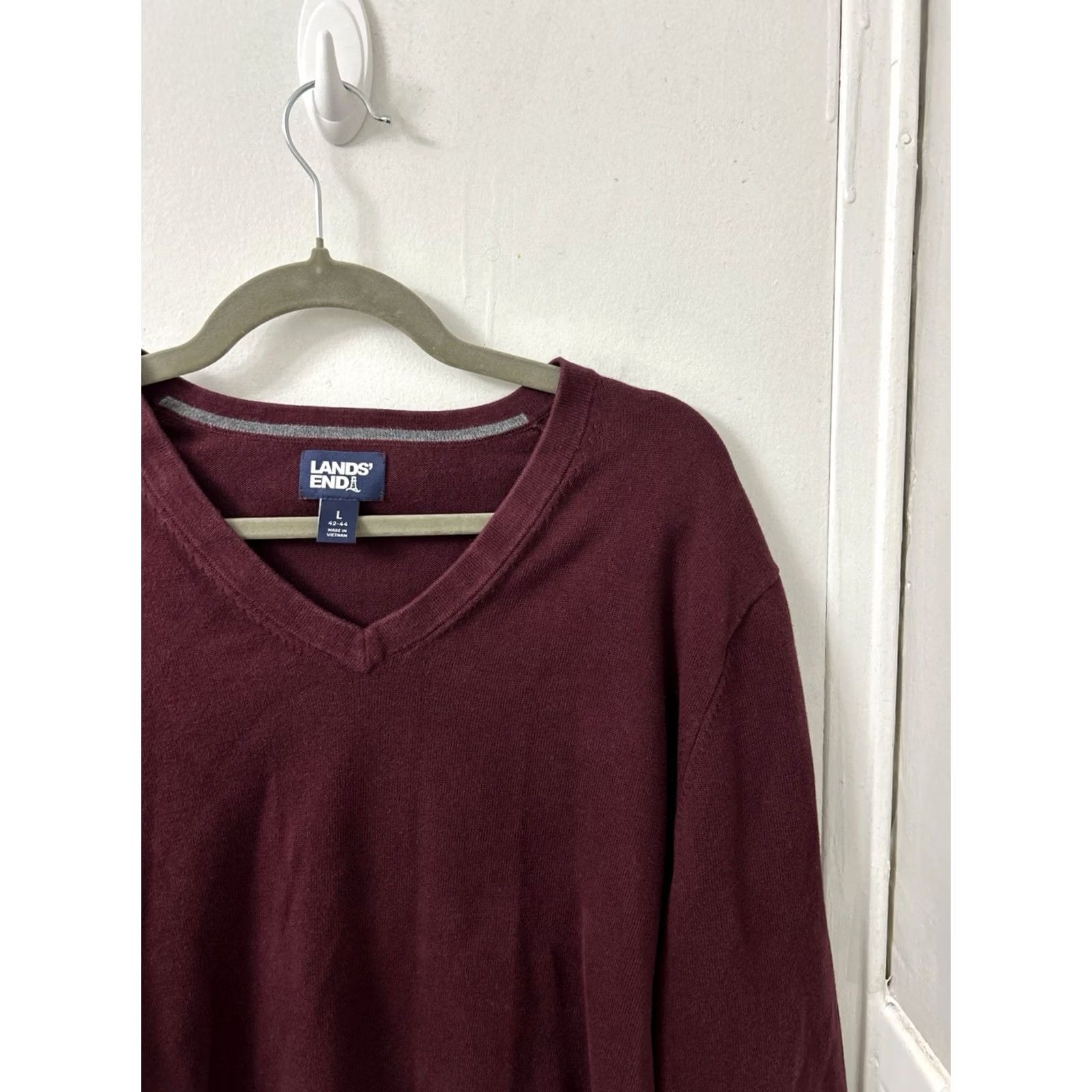 Lands' End Lands' End Mens Sweater V-Neck Pullover Burgundy 100% Cotton L Regular Long Sleeve Size US L / EU 52-54 / 3 - 4 Thumbnail