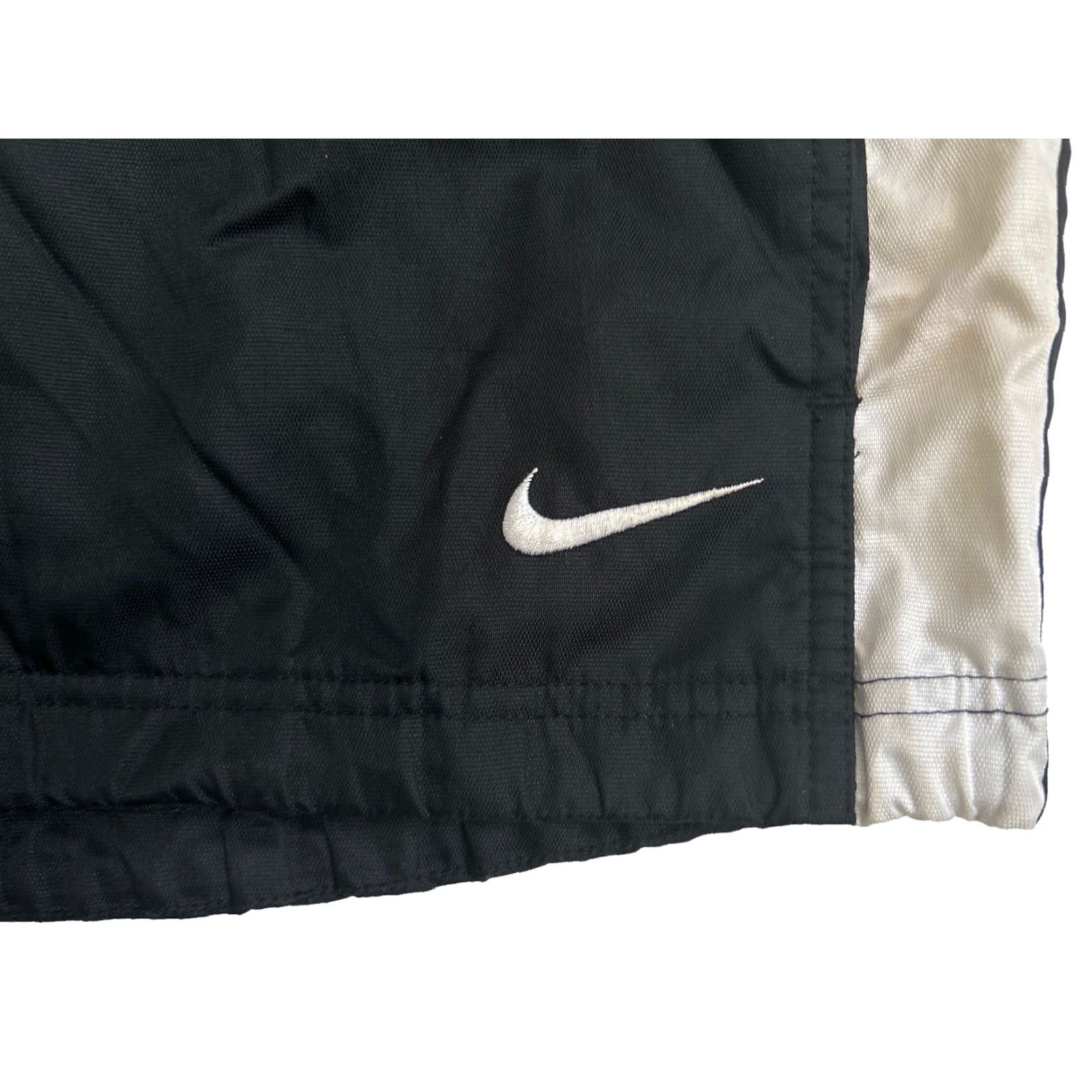 Nike VINTAGE Nike Jacket 1/2 Zip Anorak Mens Large 90s Black White Embroidered Swoosh GUC Size US L / EU 52-54 / 3 - 5 Thumbnail