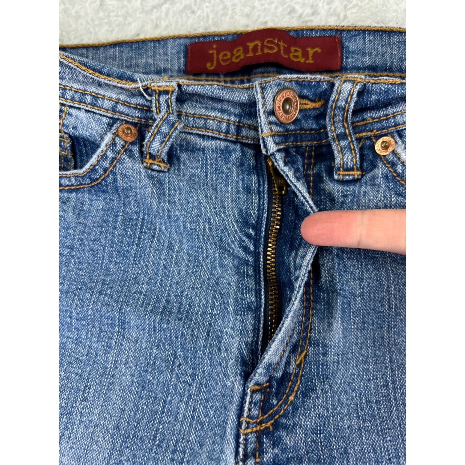 Vintage Jeanstar Women's Flared Jeans 8 Blue Denim Cotton Blend Mid Rise 28x31 90s Retro Southwestern Style Size 30" / US 8 / IT 44 - 5 Thumbnail