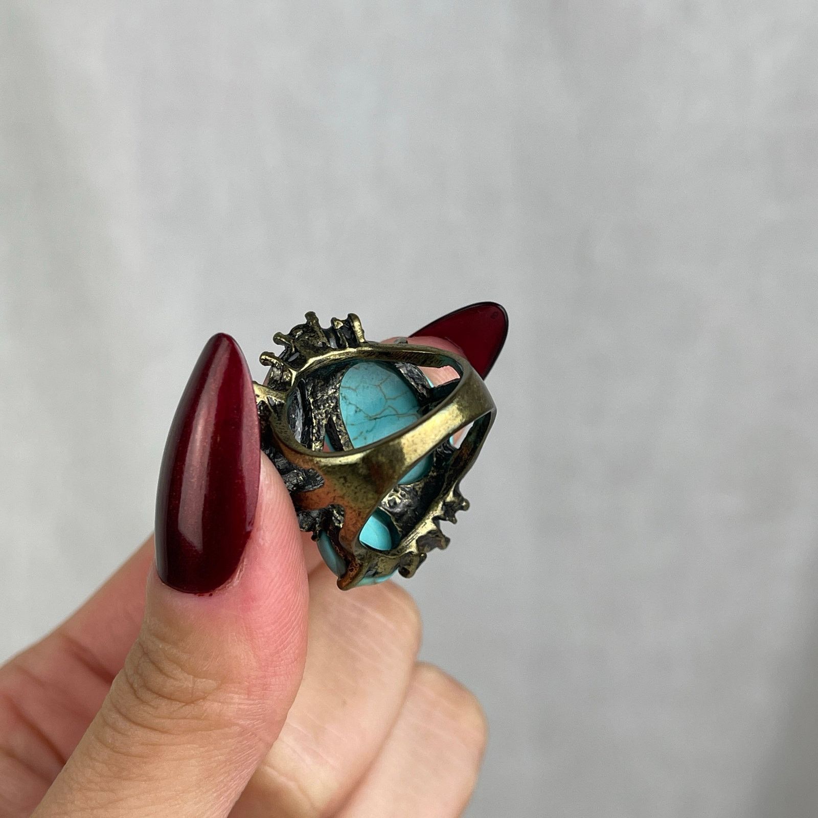Urban Outfitters VTG Y2K Urban Outfitters Turquoise Howlite Ring Gold 6-6.5 Size ONE SIZE - 24 Thumbnail