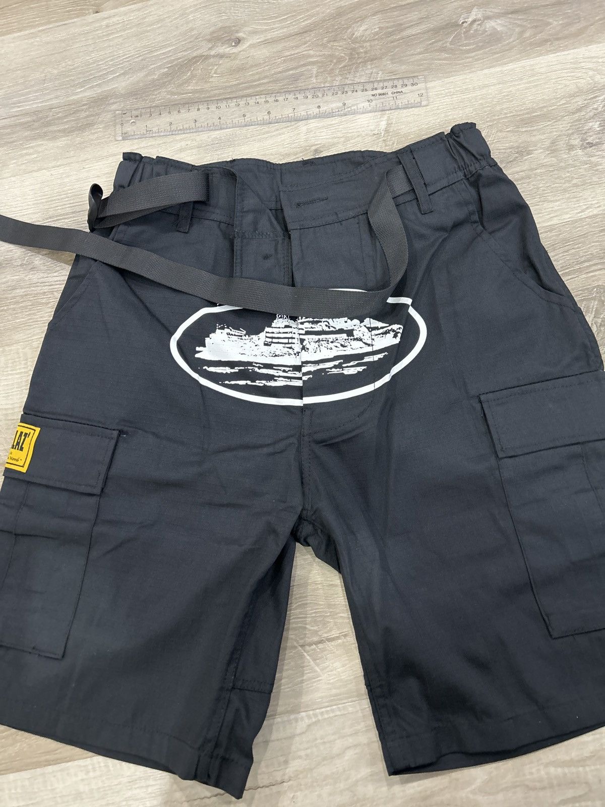 Corteiz Cortiez Guerillaz Cargo Shorts 2022 Medium | Grailed