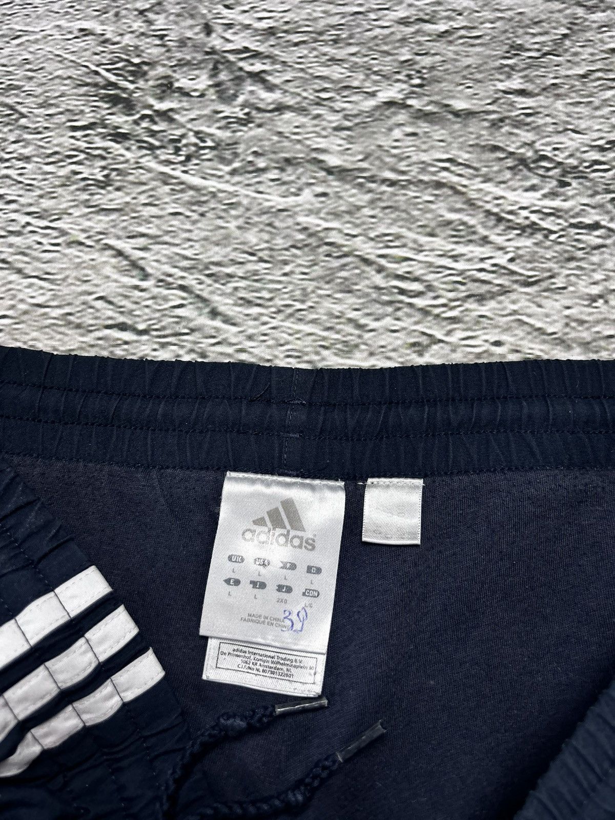 Adidas × Vintage Adidas vintage navy track pants small logo 2000s drill Y2K Size US 32 / EU 48 - 4 Thumbnail