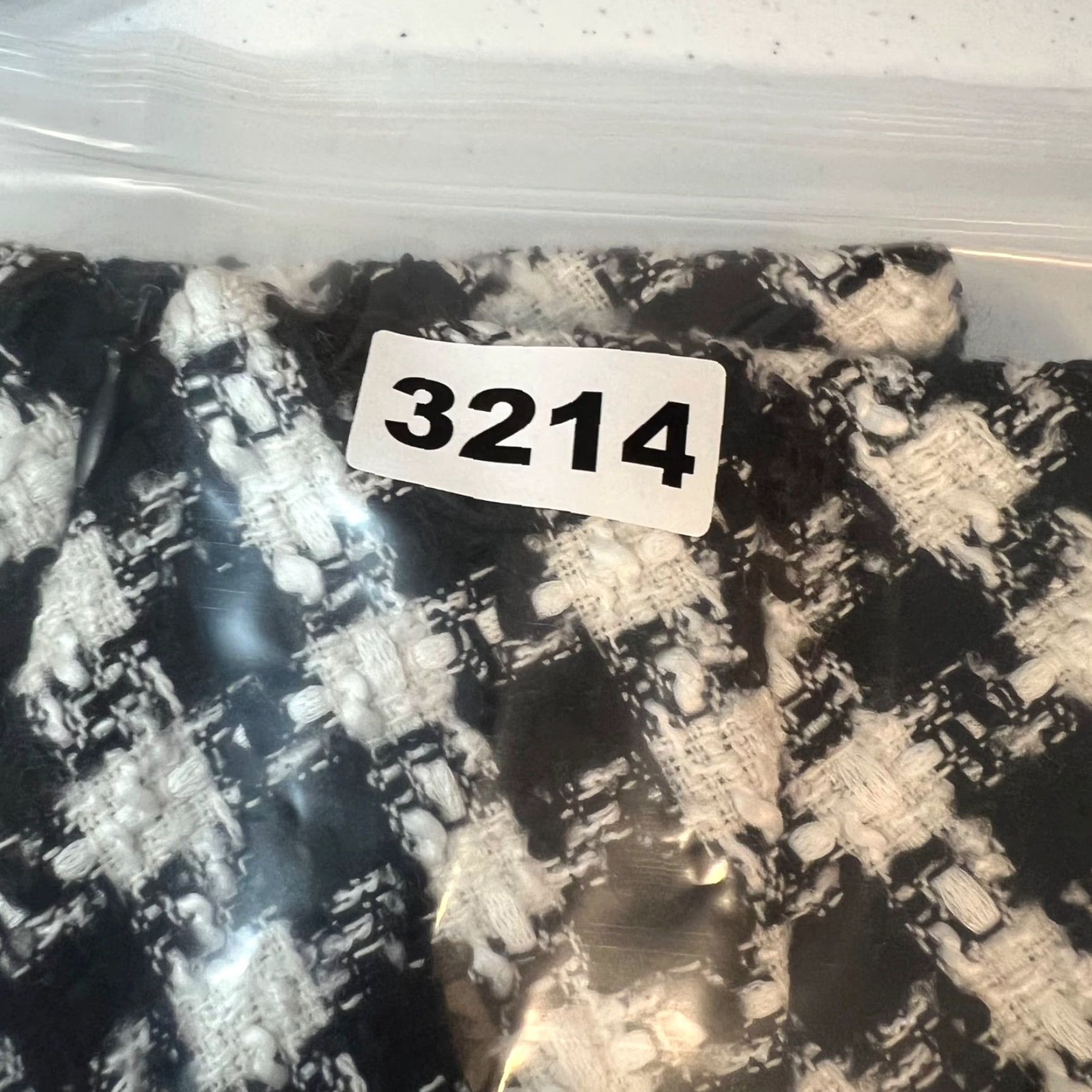 Zara Zara Skirt Womens Small Black & White Houndstooth Tweed Mini Short Casual Summer Spring Size 28" / US 6 / IT 42 - 7 Thumbnail