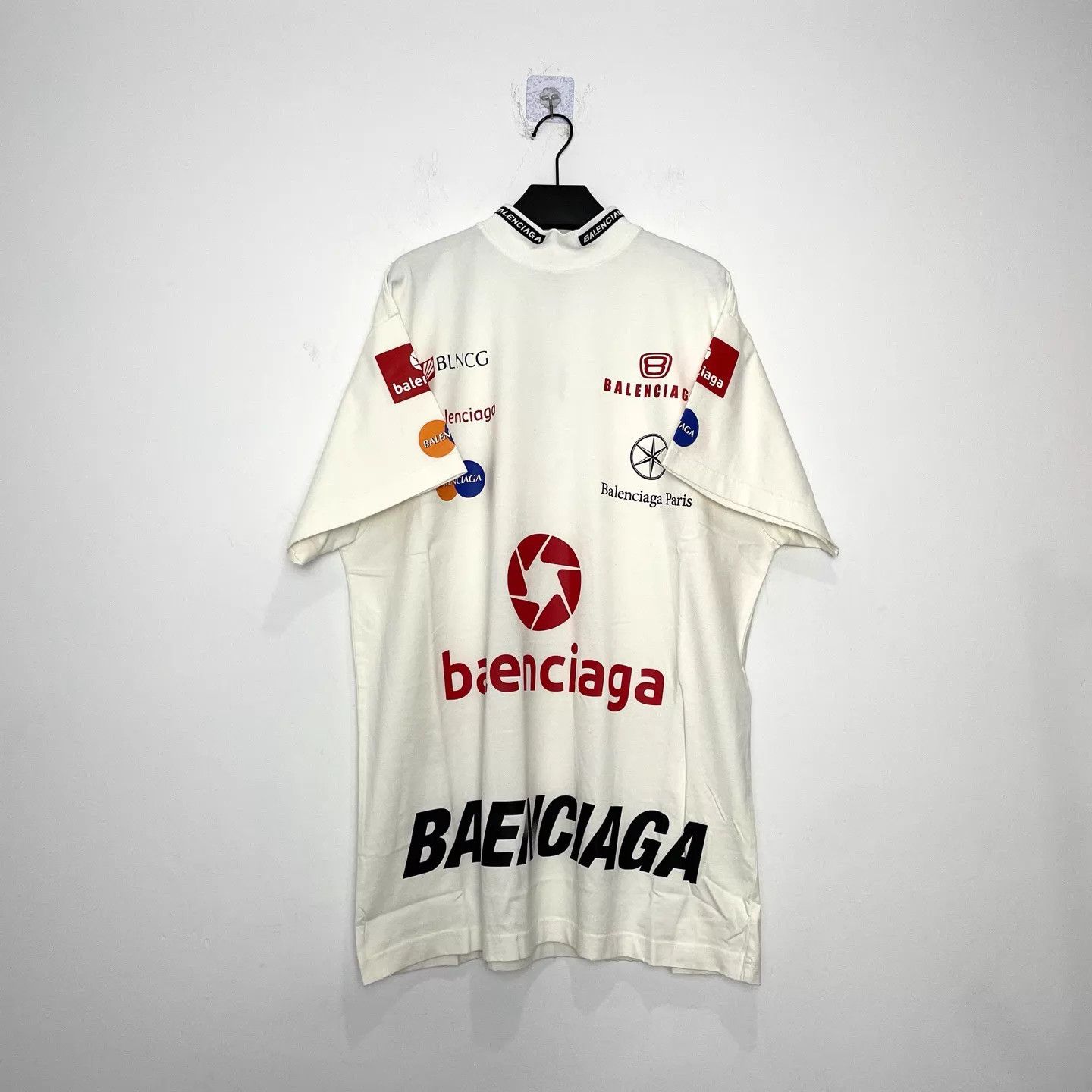 Balenciaga Balenciaga Top League White Racing Logo SS Tee Size US S / EU 44-46 / 1 - 1 Thumbnail