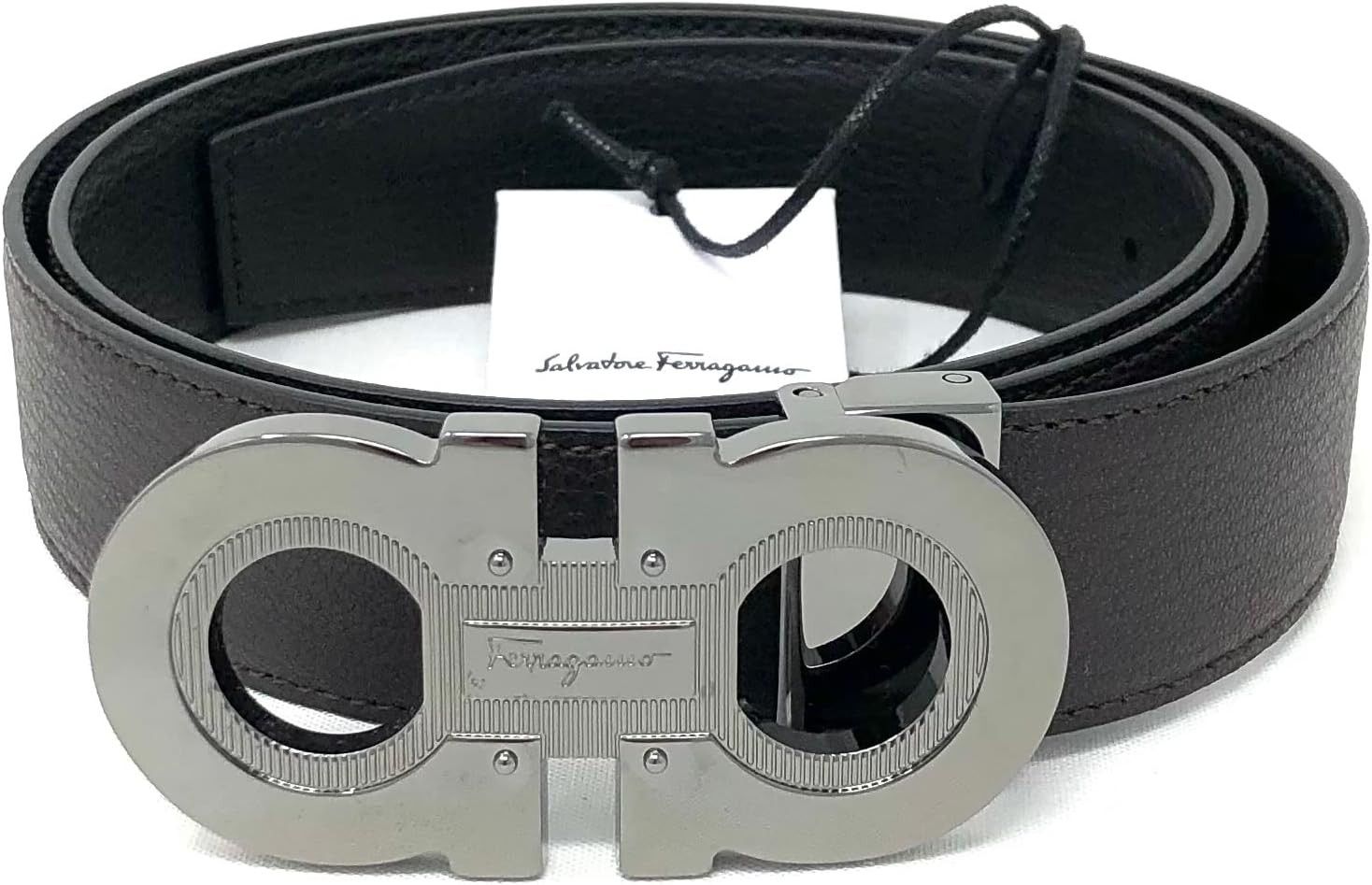 Salvatore Ferragamo o1s1rm0724 Size: 115 / Silver Buckle Leather Belt in Black Size 44 - 1 Thumbnail