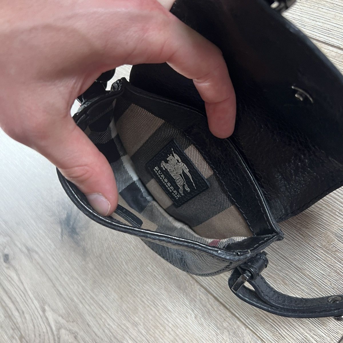 Burberry Burberry Mini Bag Satchel Belt Crossbody Black Leather Size ONE SIZE - 11 Thumbnail