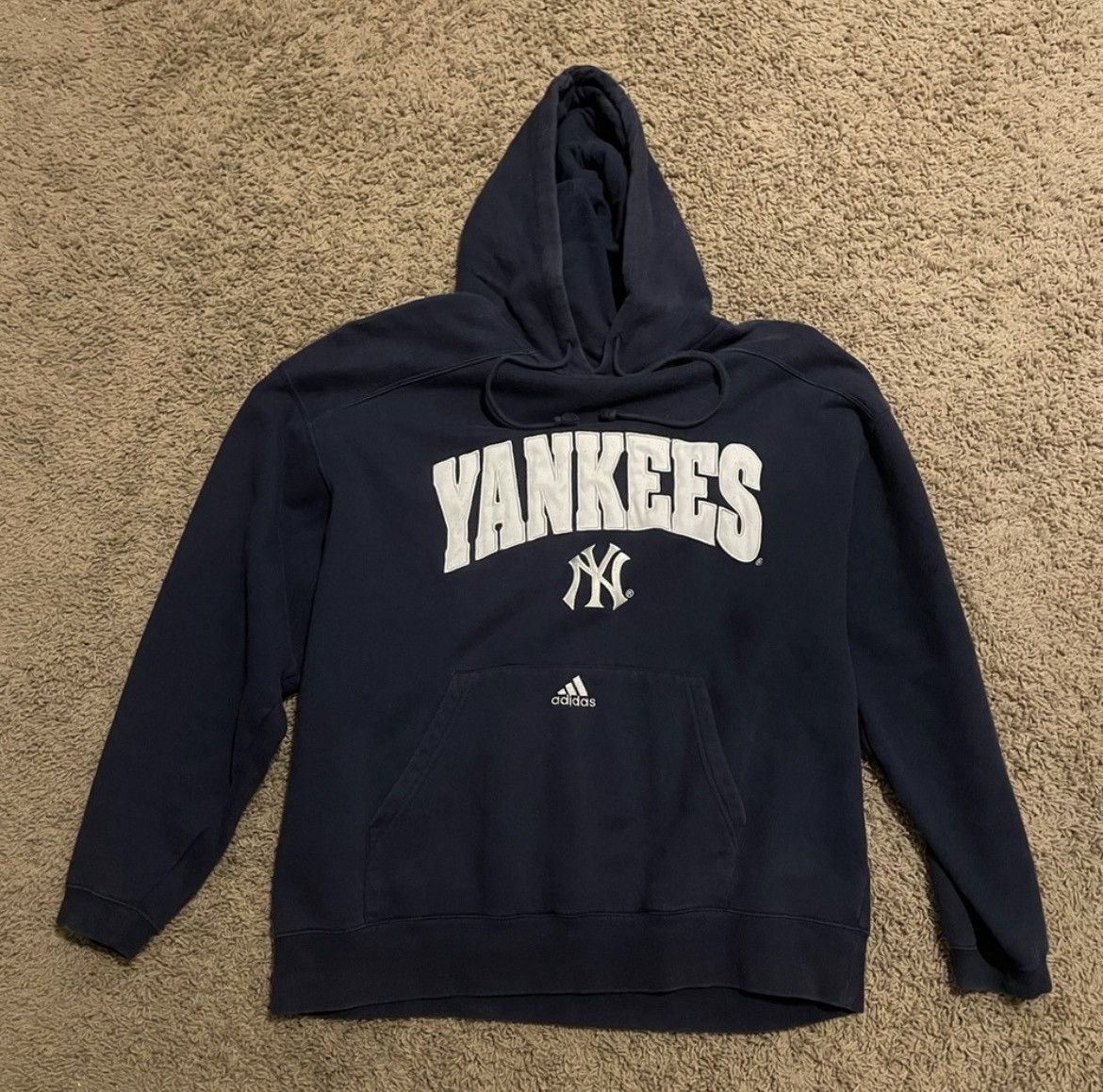 Adidas MLB New York Yankees Logo Sweatshirt (Men's Size L) cotton navy blue type Vintage Second Hand