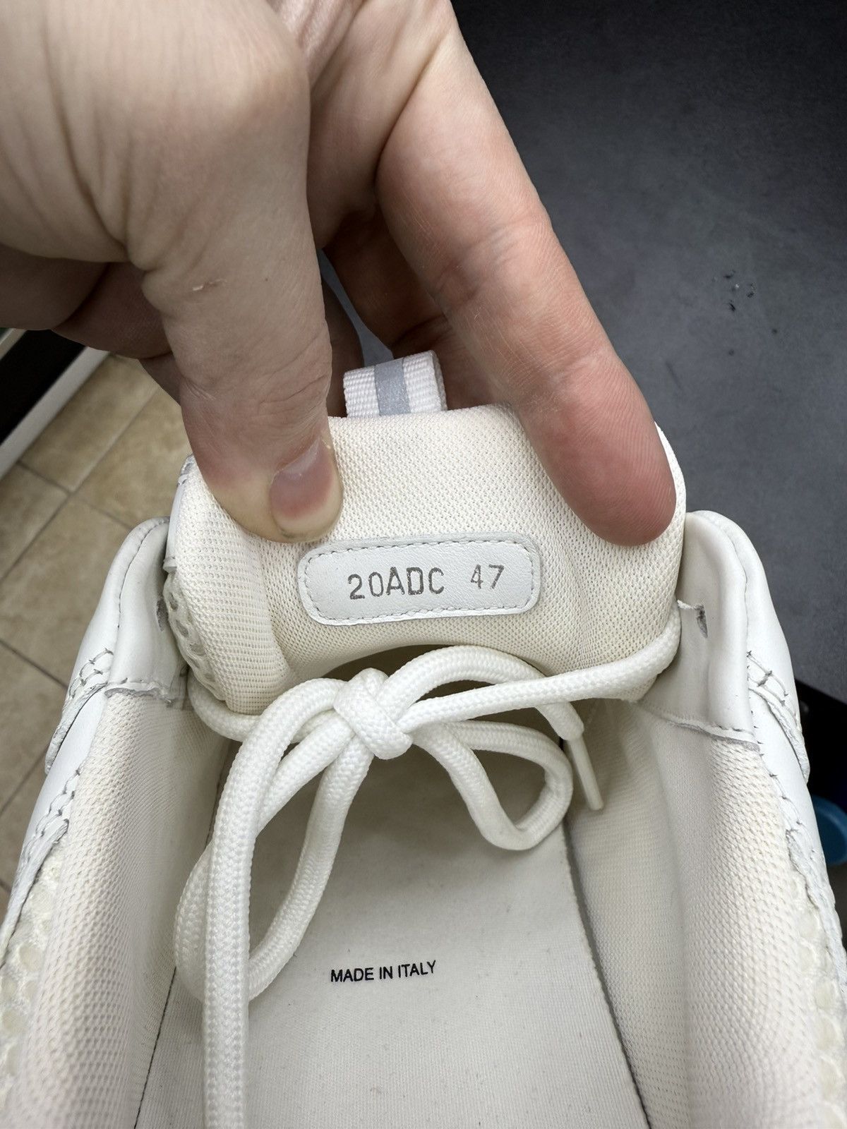 Dior AUTHENTIC Dior B22 White Silver Size 47 / 14 US Size US 14 / EU 47 - 16 Thumbnail