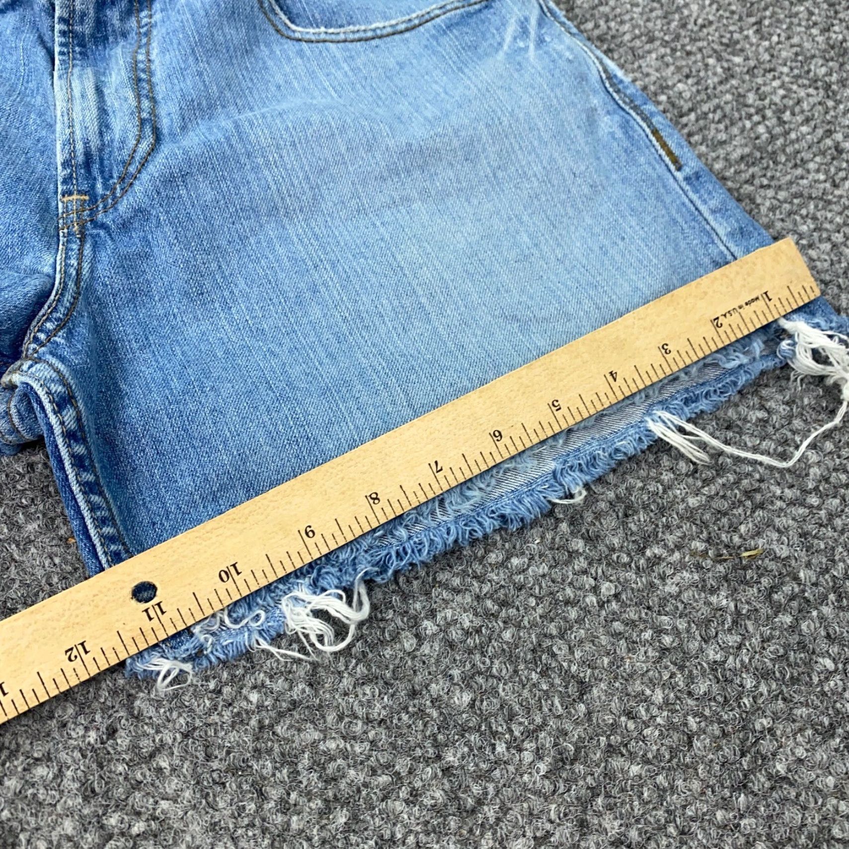 Levi's Vintage Levis Jeans Cut-Off Shorts Womens Size 32 Blue Loose Short Size 32" / US 10 / IT 46 - 7 Thumbnail