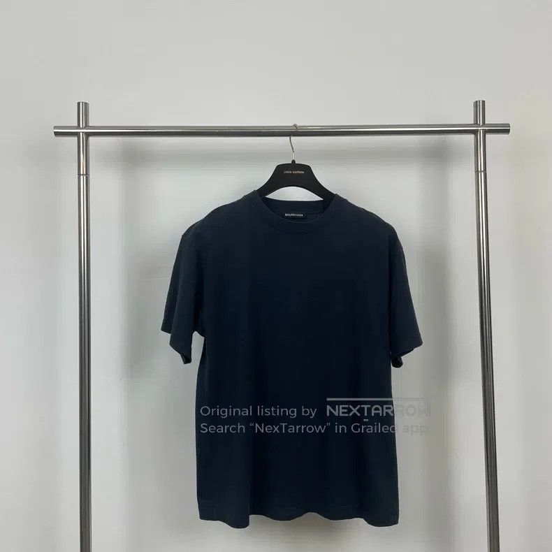 Balenciaga Balenciaga Dark Blue Short Sleeve with Back Logo Size US S / EU 44-46 / 1 - 1 Thumbnail