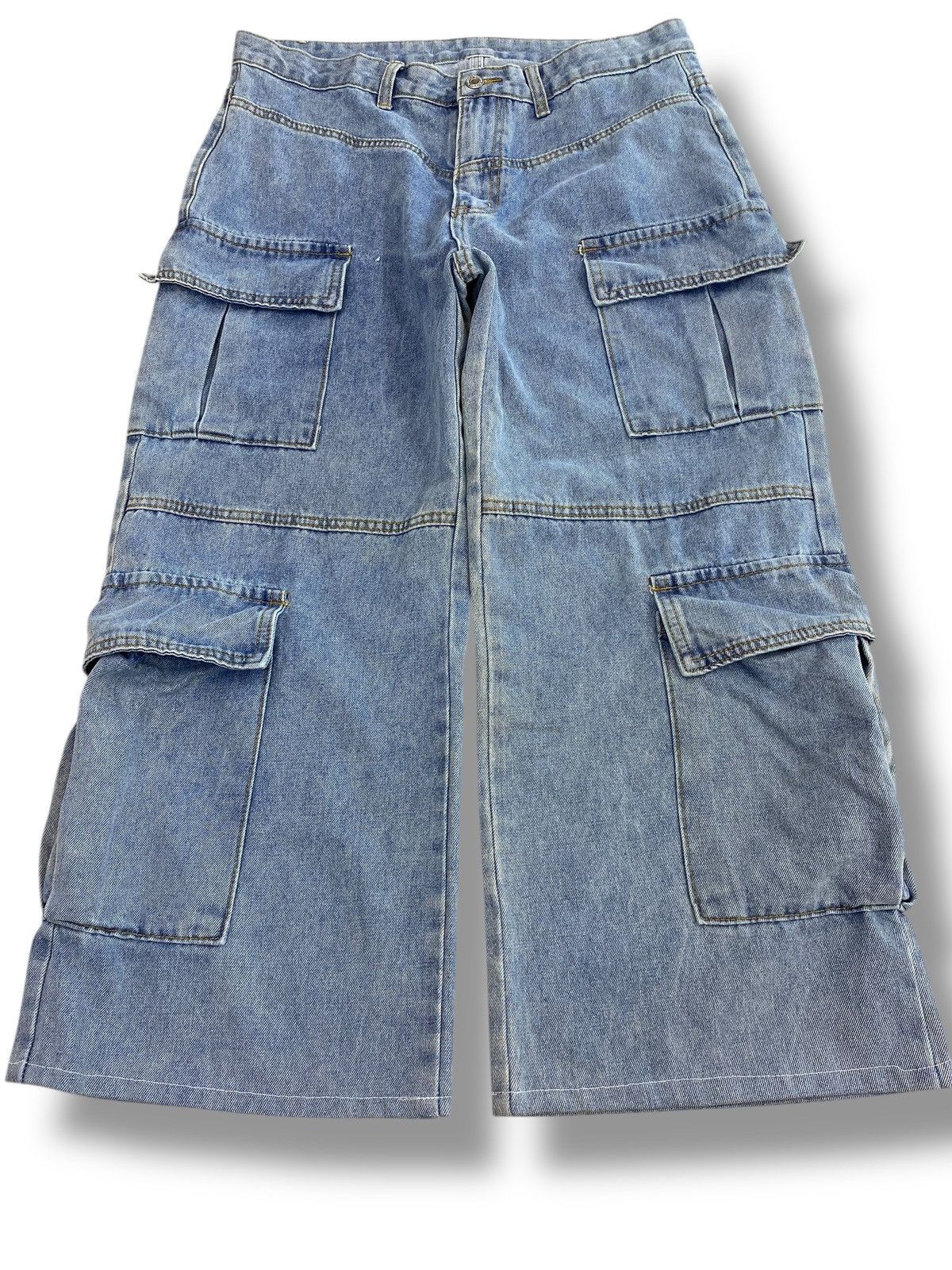 Shein Shein Baggy Light Wash Carpenter Jeans with Utility Pockets Size US 34 / EU 50 - 1 Thumbnail