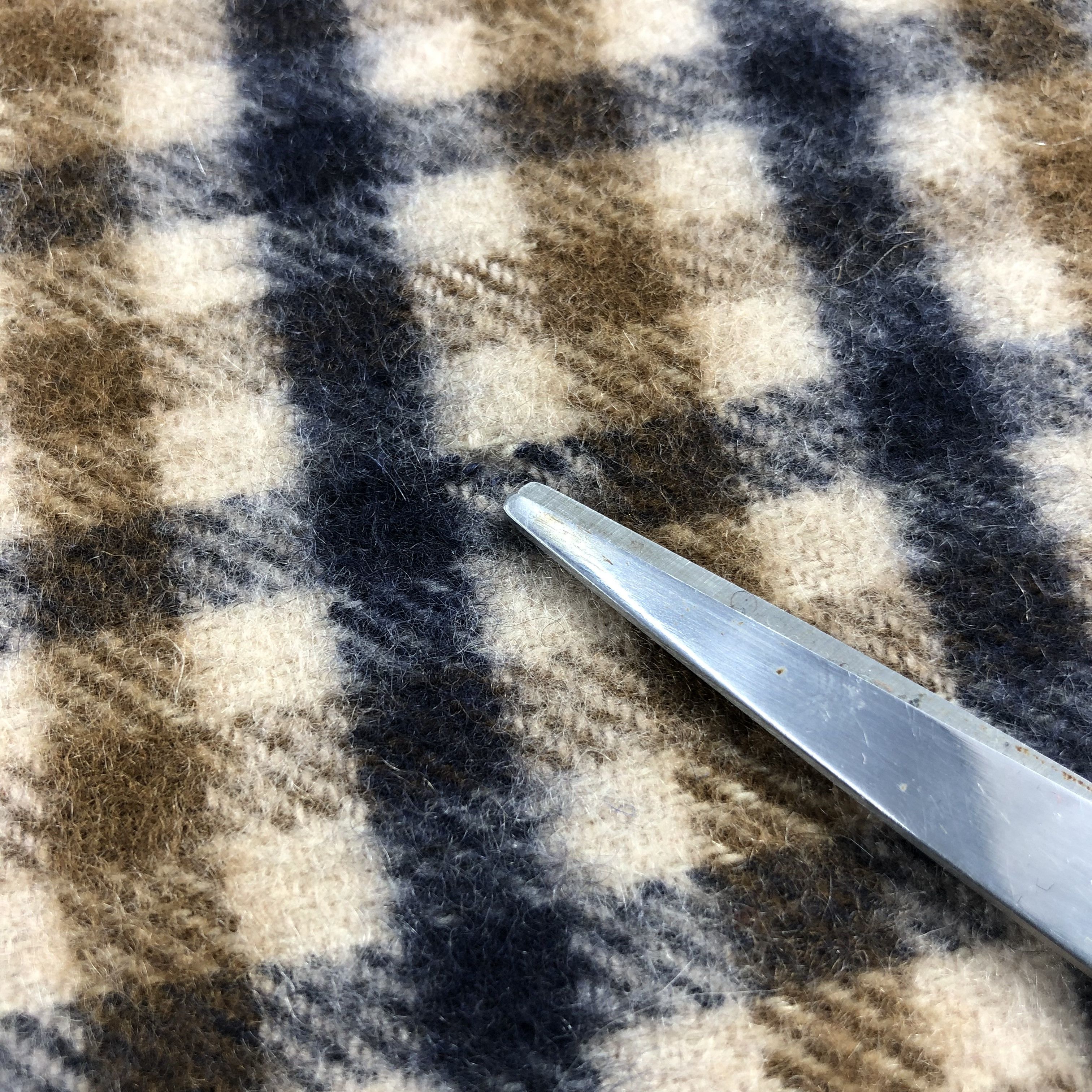 Aquascutum Aquascutum Iconic Gingham Cashmere Scarf Muffler V1042 Size ONE SIZE - 6 Thumbnail