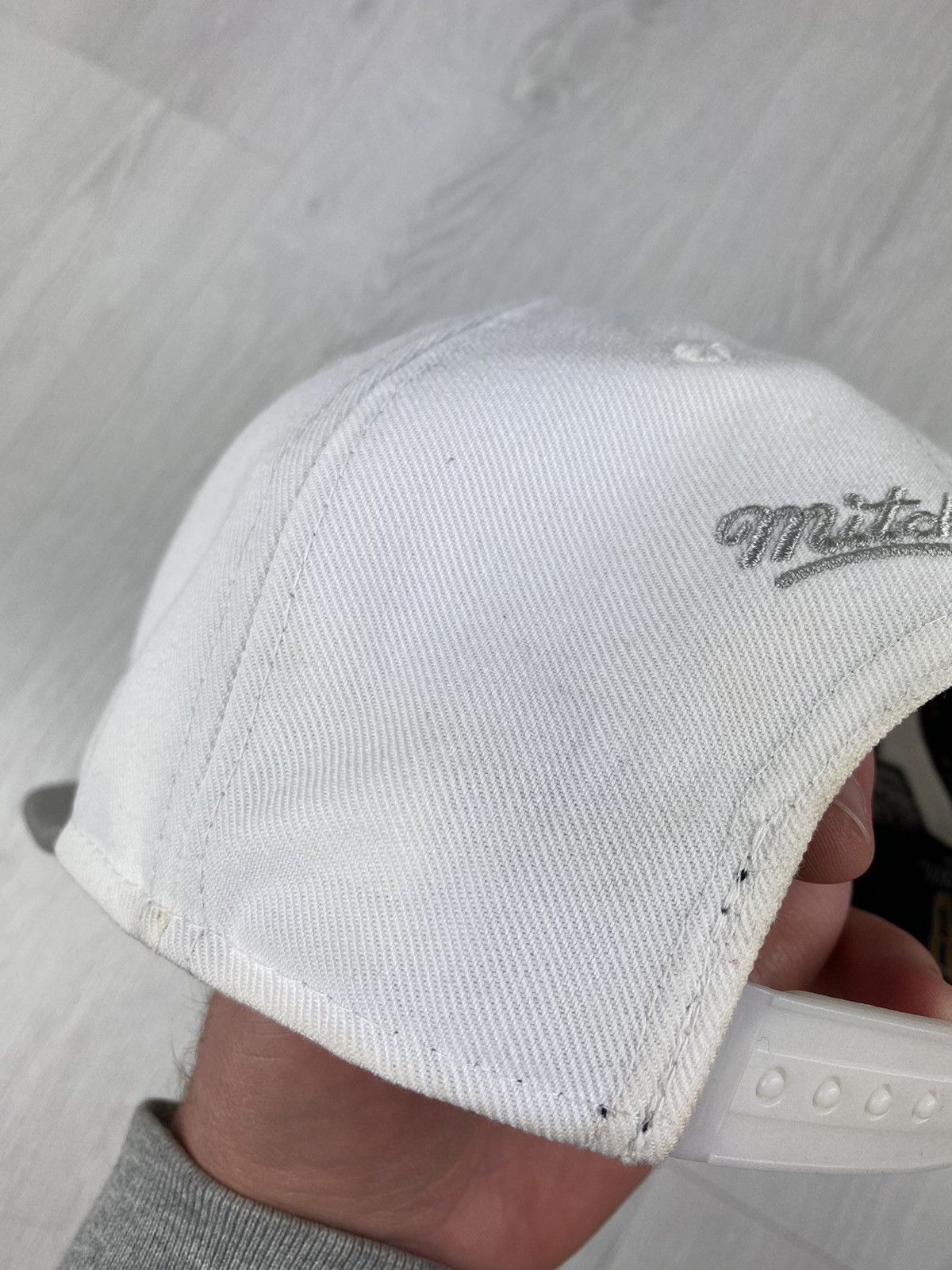 Mitchell & Ness Los Angeles Kings Mitchell Ness Cap Hat Ducks Rangers Bills Size ONE SIZE - 7 Thumbnail