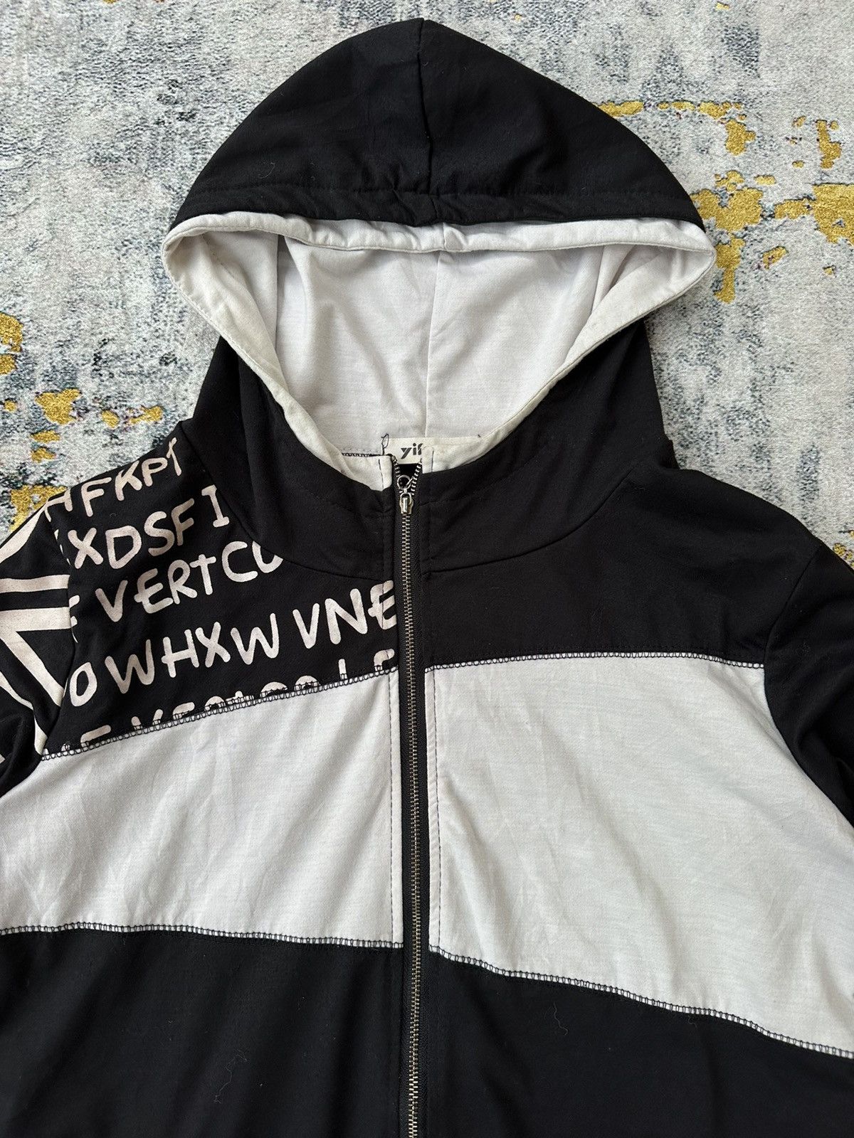 Tornado Mart BLACK WHITE ZIGZAG BRITISH POEM ZIPHOODIE PPFM LGB STYLE Size US M / EU 48-50 / 2 - 3 Thumbnail