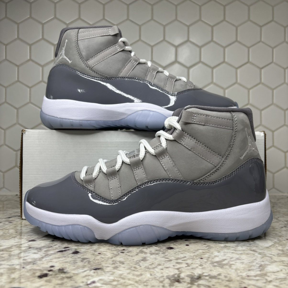 Jordan Brand Size 9.5 - Jordan 11 Retro High Cool Grey 2021 VNDS With Box Size US 9.5 / EU 42-43 - 1 Thumbnail