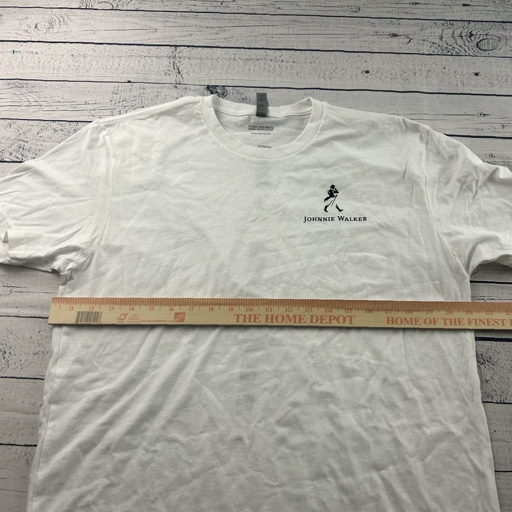 johnnie-O Johnnie Walker Short Sleeve T-Shirt Men's Large White Shirt Mens Large White Johnnie Walker Short Sleeve T-Shirt Size US L / EU 52-54 / 3 - 5 Thumbnail