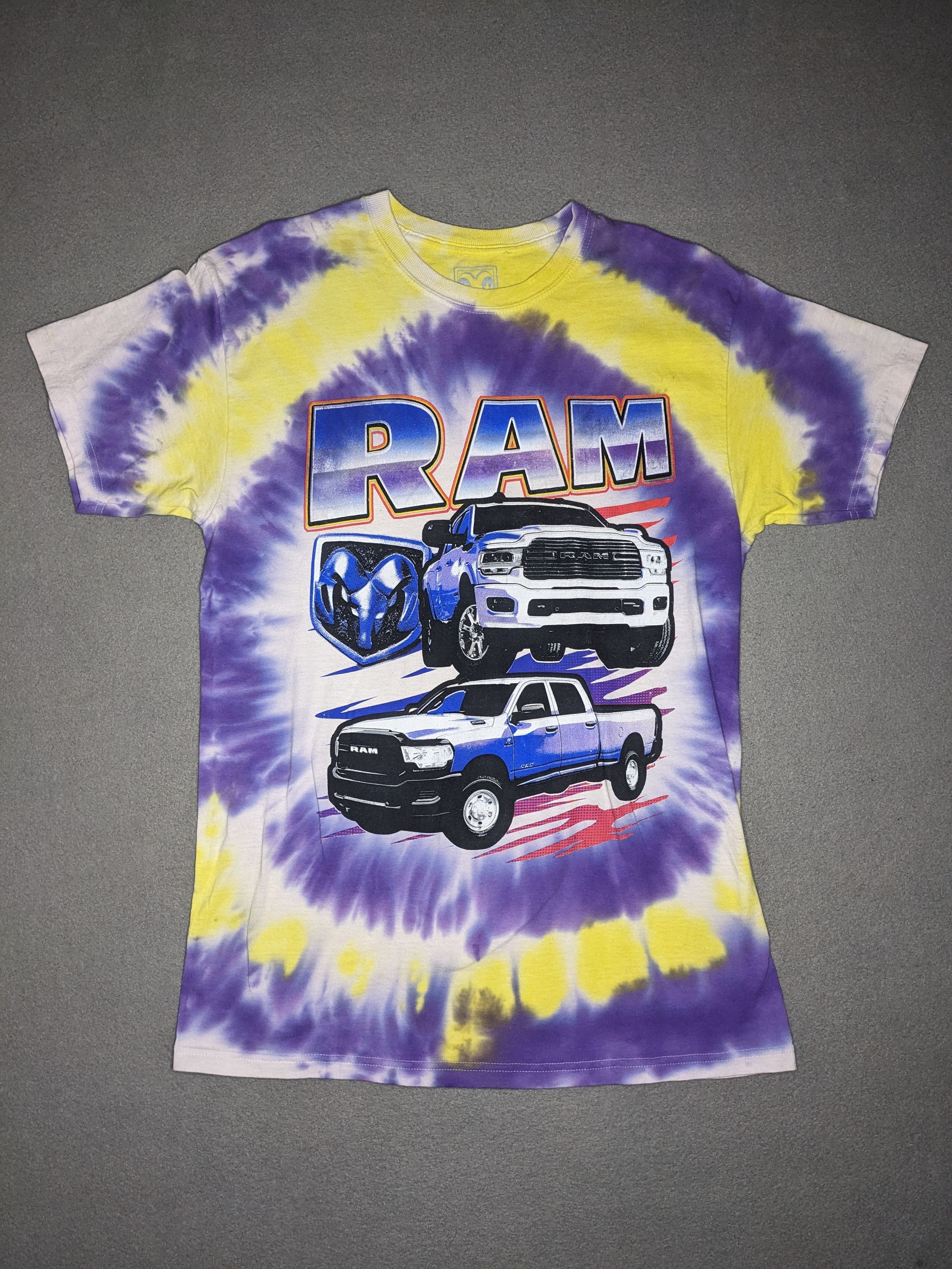 Vintage Dodge Ram Graphic Tee Tie Dye Medium Shirt Purple/Yellow Size US M / EU 48-50 / 2 - 1 Thumbnail