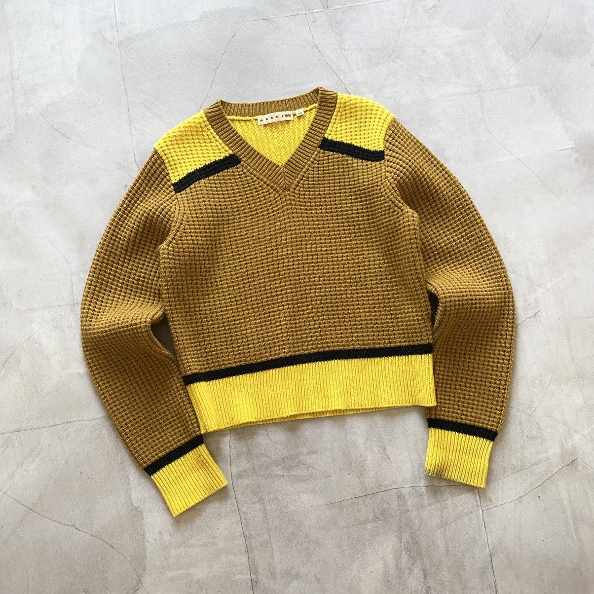 Japanese Brand × Marni × Uniqlo Marni X Uniqlo Knit Cropped Sweater Yellow/Brown Y2K Size L / US 10 / IT 46 - 1 Thumbnail