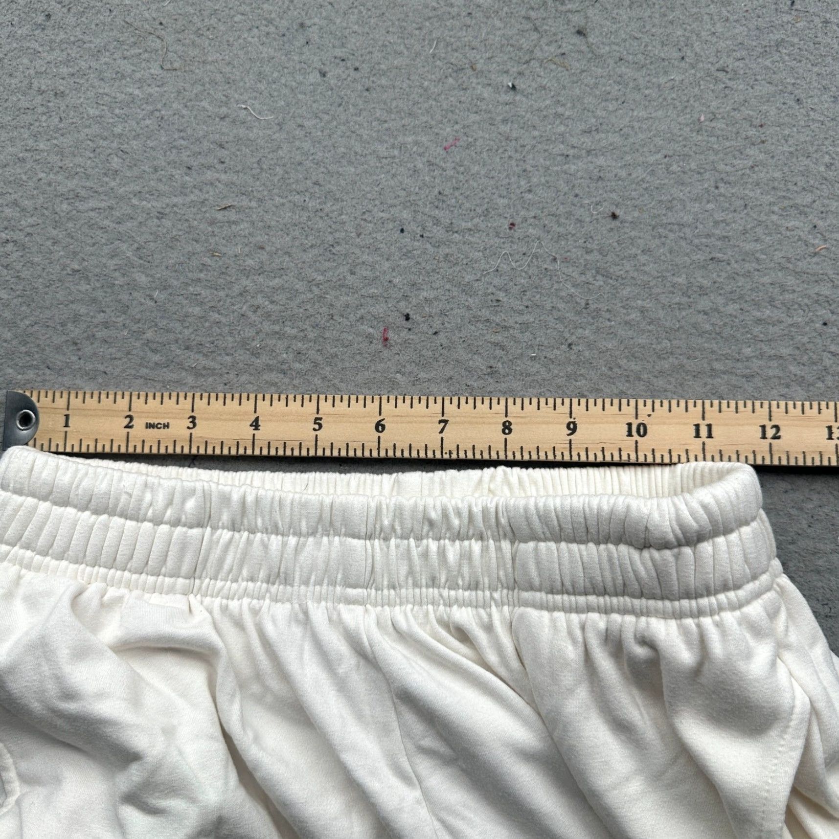Lululemon Lululemon Jogger Sweatpants Womens XS White Logo Pockets NO TAGS Small Flaws Ready to Wear Size 26" / US 2 / IT 38 - 3 Thumbnail