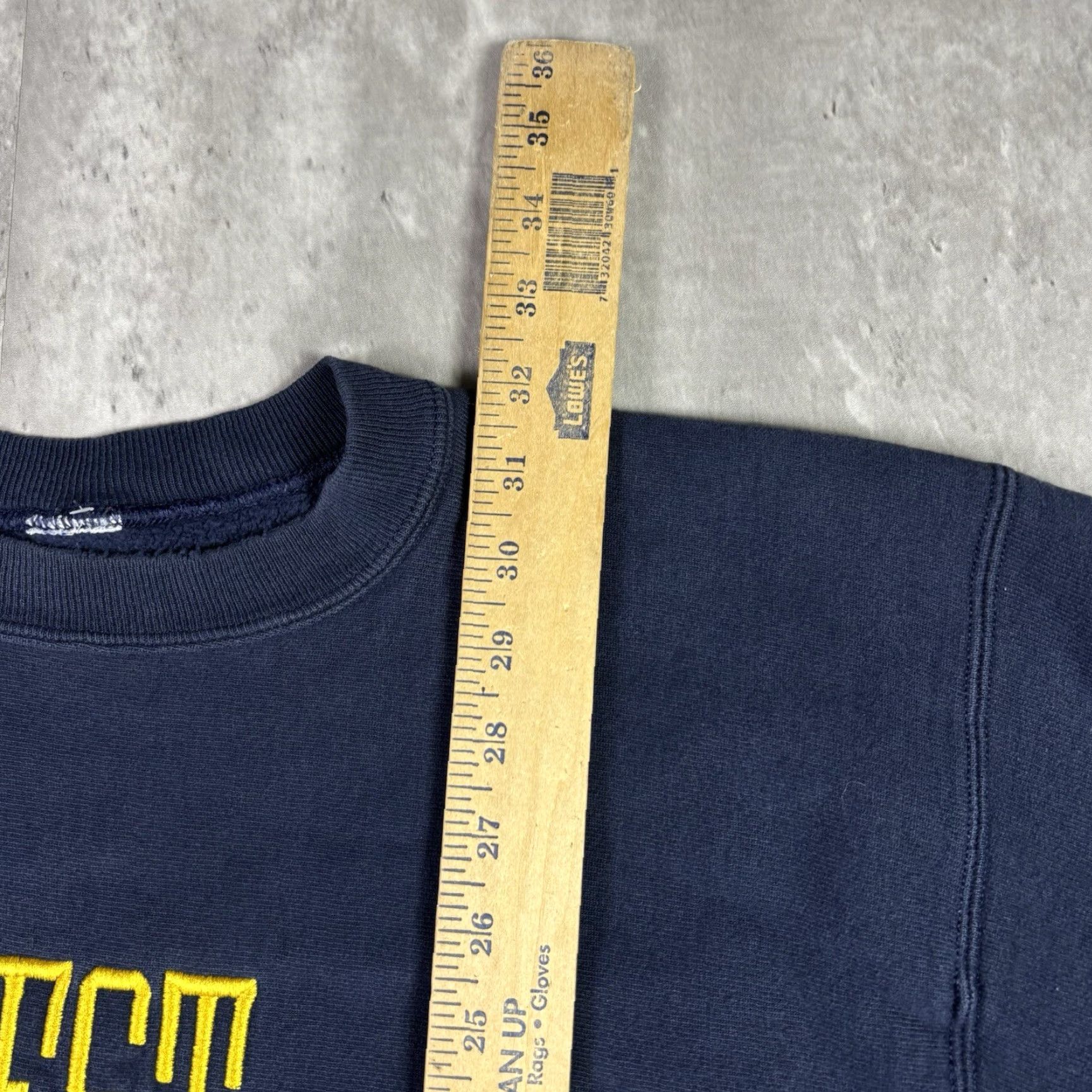 Champion VINTAGE Champion Sweatshirt West Virginia University 2XL Blue 90s Reverse Weave Pullover Graphic Print Embroidered Cotton Fleece Men Size US XXL / EU 58 / 5 - 4 Thumbnail