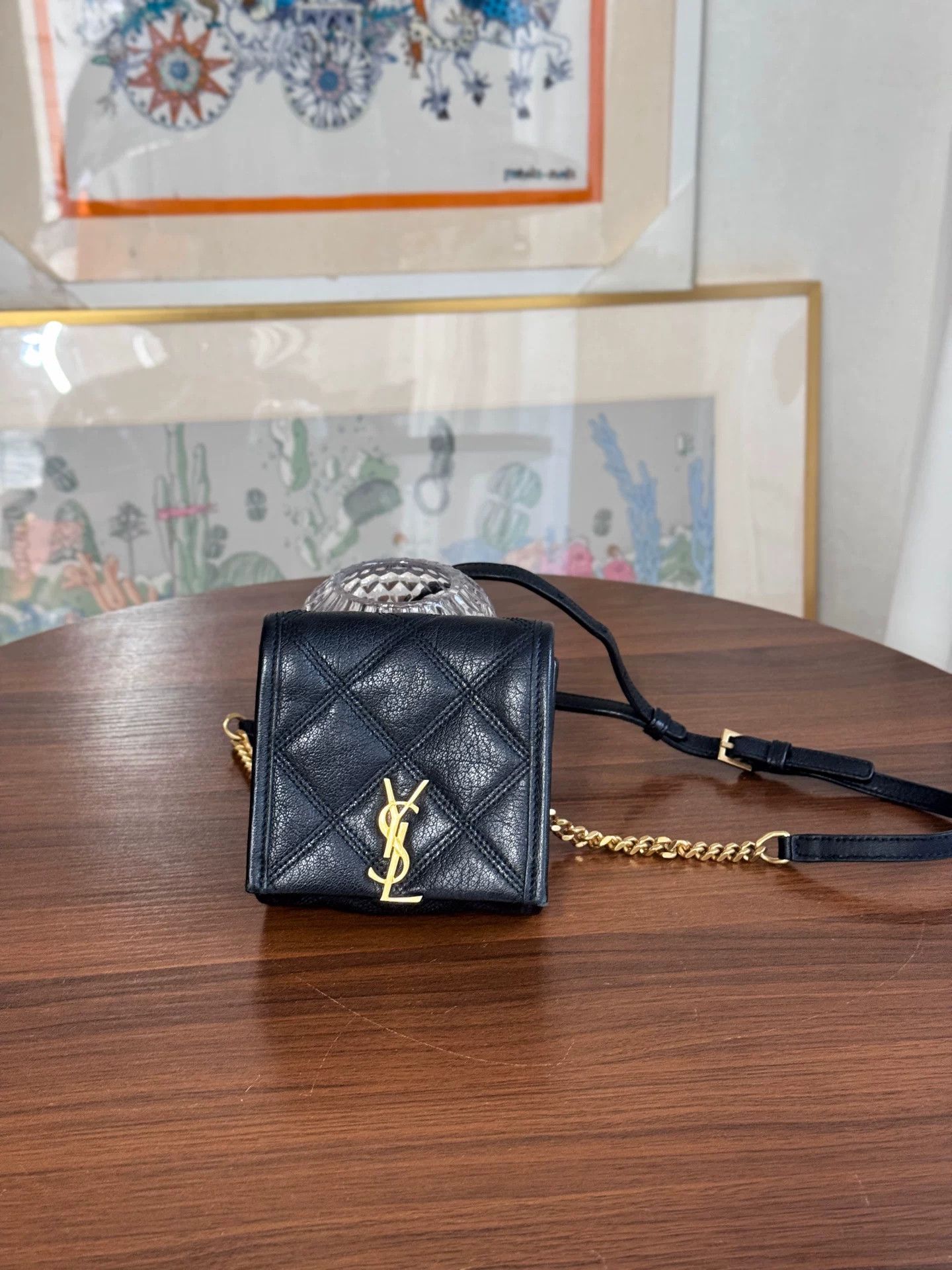 Saint Laurent Paris Pre-loved Bag Very good condition Size ONE SIZE - 1 Thumbnail