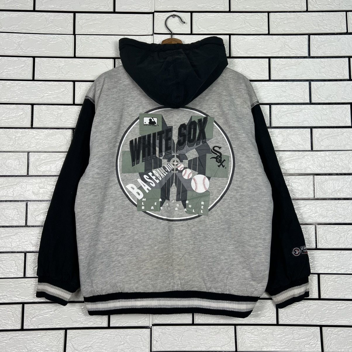 MLB CHICAGO WHITE SOX Reversible Hooded Varsity Youth #4059-C184 Size US M / EU 48-50 / 2 - 1 Thumbnail