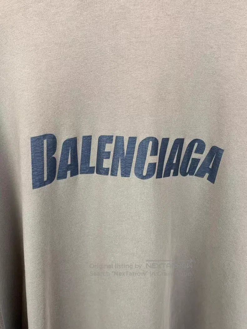 Balenciaga Balenciaga Destroyed Hoodie Size US S / EU 44-46 / 1 - 4 Thumbnail