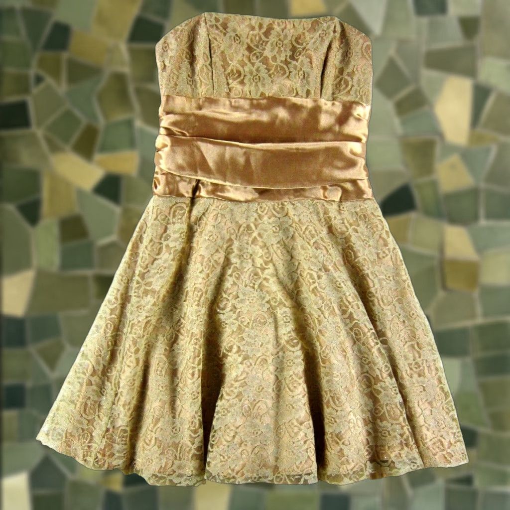 Vintage Gorgeous Vintage Y2K Mystique Iridescent Corset Prom Gown! | Grailed