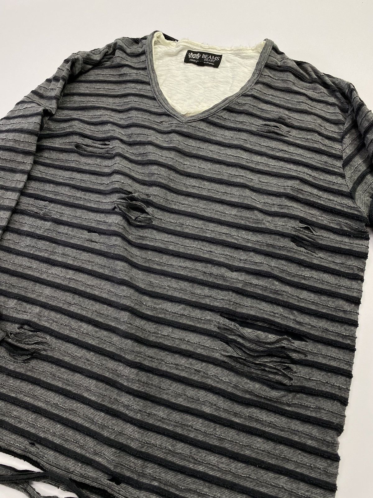 Beams Plus × GOSTAR DE FUGA × KMRii Distressed beams heart longsleeve gothic style Size US M / EU 48-50 / 2 - 6 Thumbnail