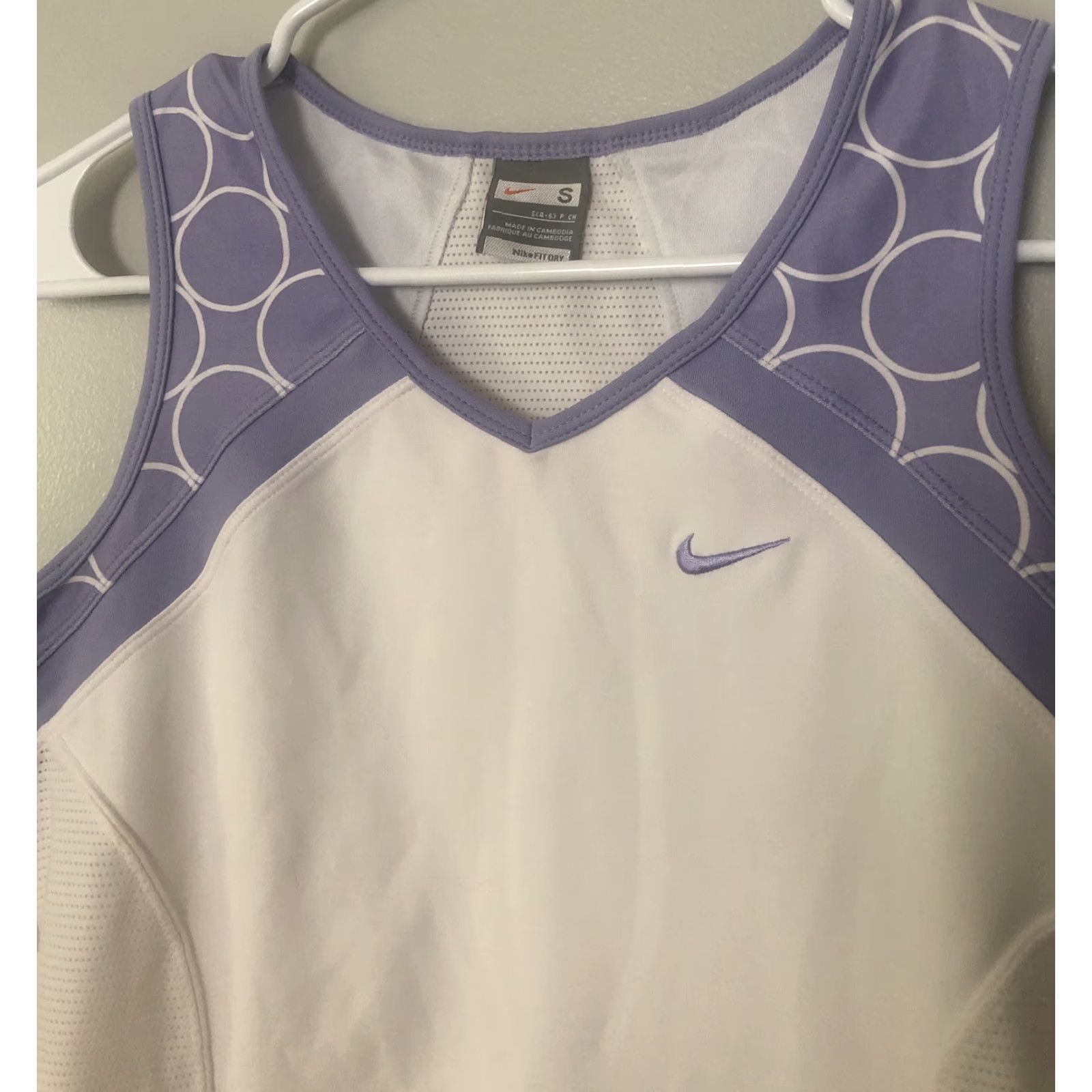 Nike Nike Tank Womens S White Purple Dri-Fit Activewear Running Workout Tank Shirt Womens Activewear Nike Dri-FIT Heat Gear 90s Sports (if applicable) Size ONE SIZE - 3 Thumbnail