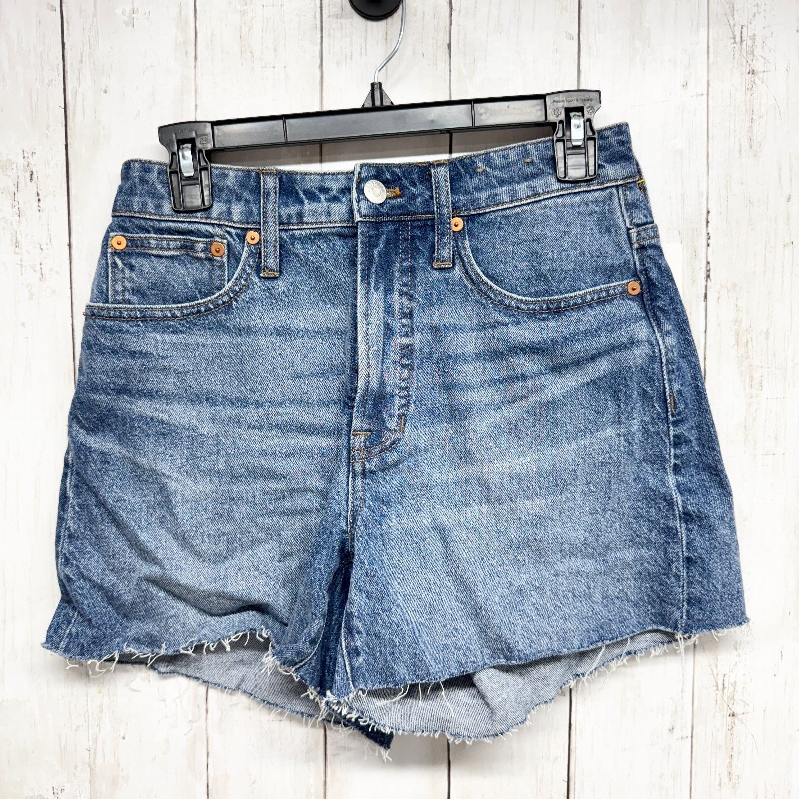 Madewell Madewell Shorts Size 26 The Curvy Perfect Vintage Short Midi Size US 26 / EU 42 - 1 Thumbnail