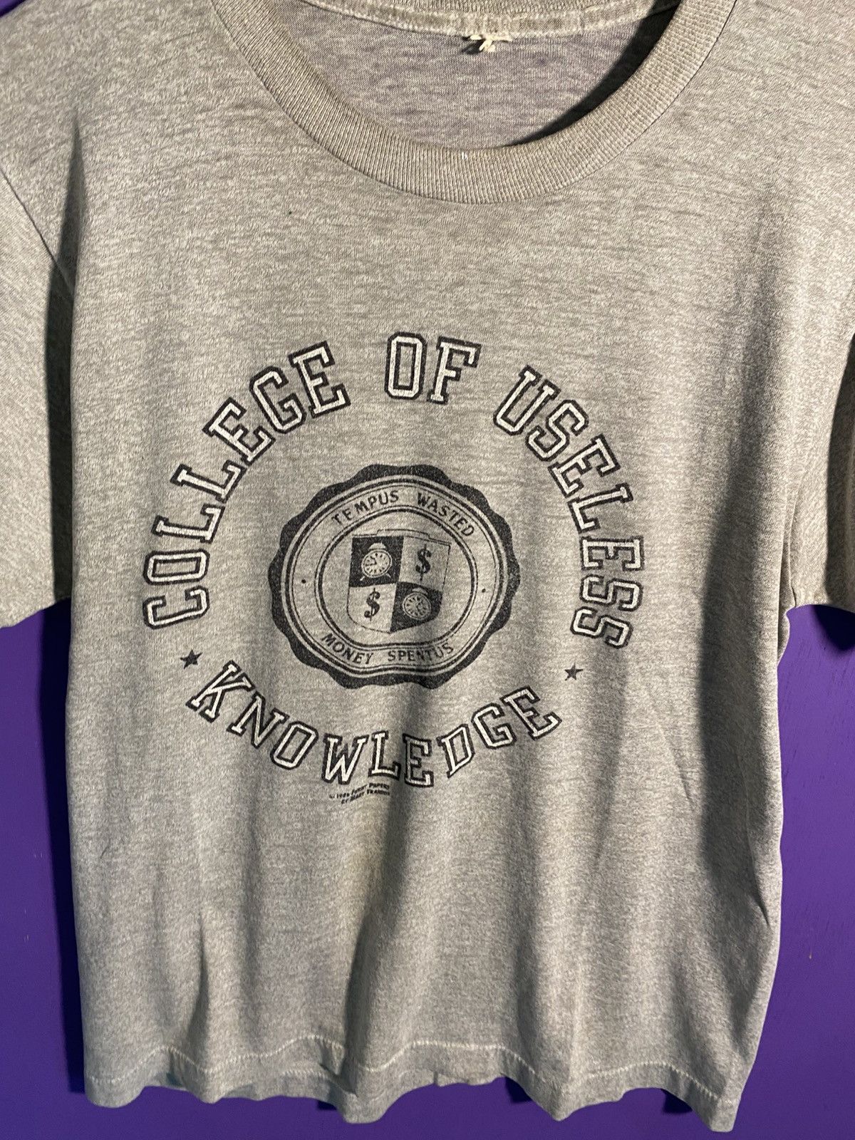 Other Vintage 80s College of useless knowledge t-shirt Size US M / EU 48-50 / 2 - 3 Thumbnail