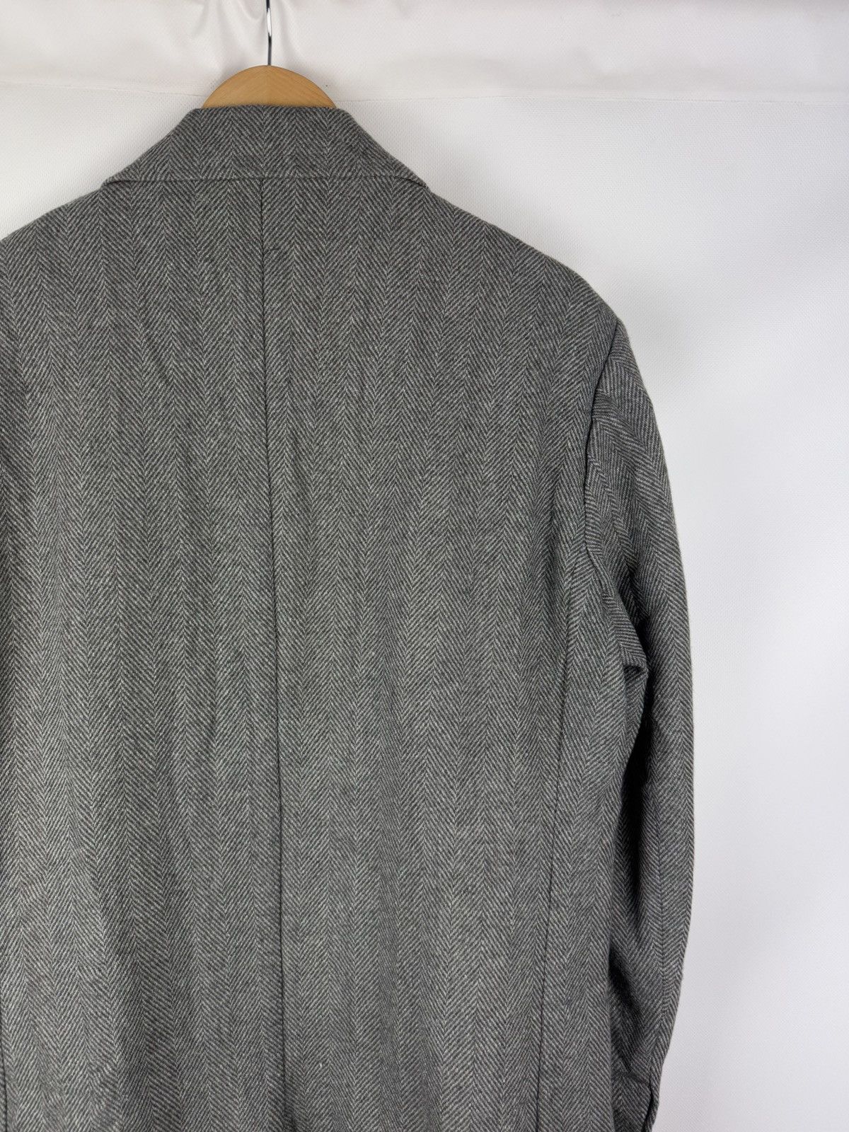 Vintage Gutteridge Men’s Wool Herringbone Tweed Overcoat Coat Jacket Size US XXL / EU 58 / 5 - 16 Thumbnail