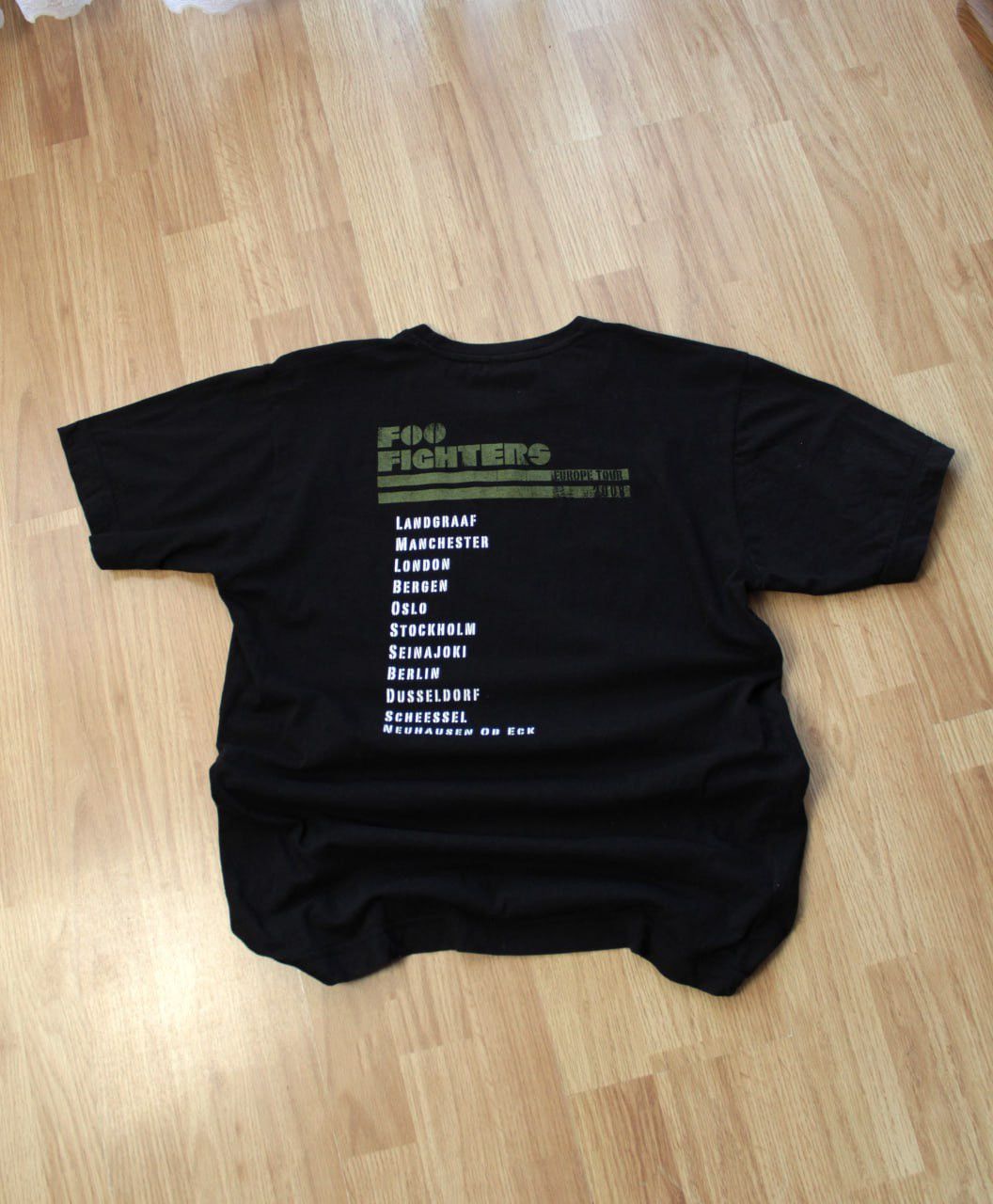 Band Tees 🔥 Foo Fighters 2007 Europe Tour Vintage Band T Shirt Tee Size US L / EU 52-54 / 3 - 4 Thumbnail