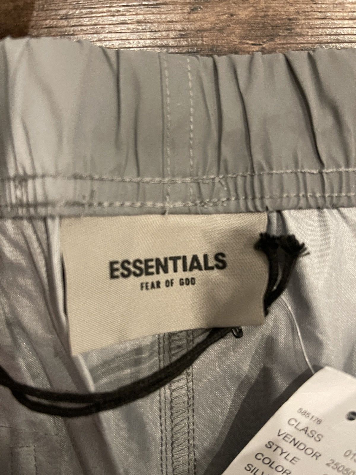Fear of God Fear of god essentials nylon pant size large Silver Size US 34 / EU 50 - 6 Thumbnail
