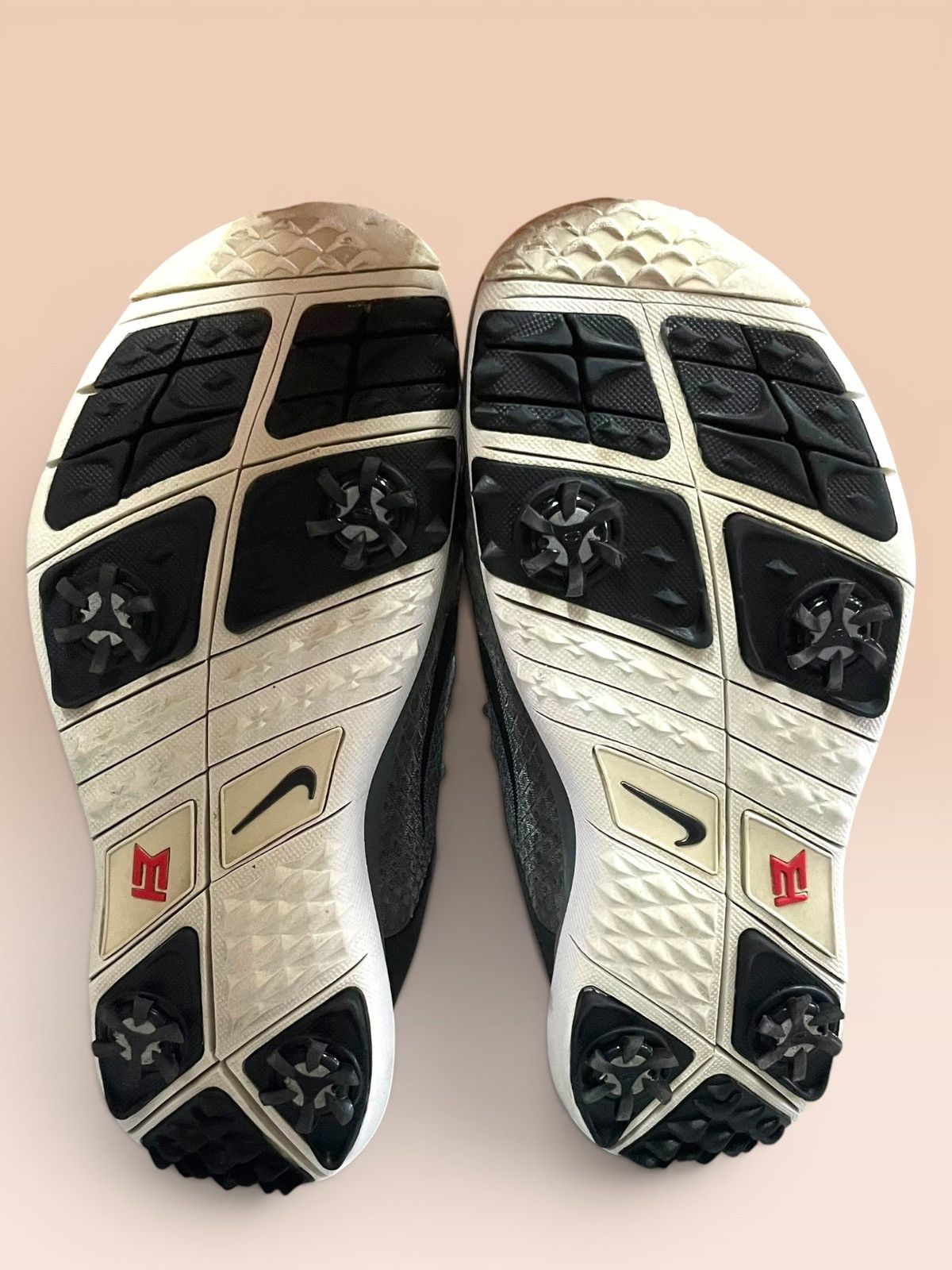Nike × Tiger Woods Nike X Tiger Woods TW15 "Metallic Silver" Size US 8 / EU 41 - 16 Thumbnail