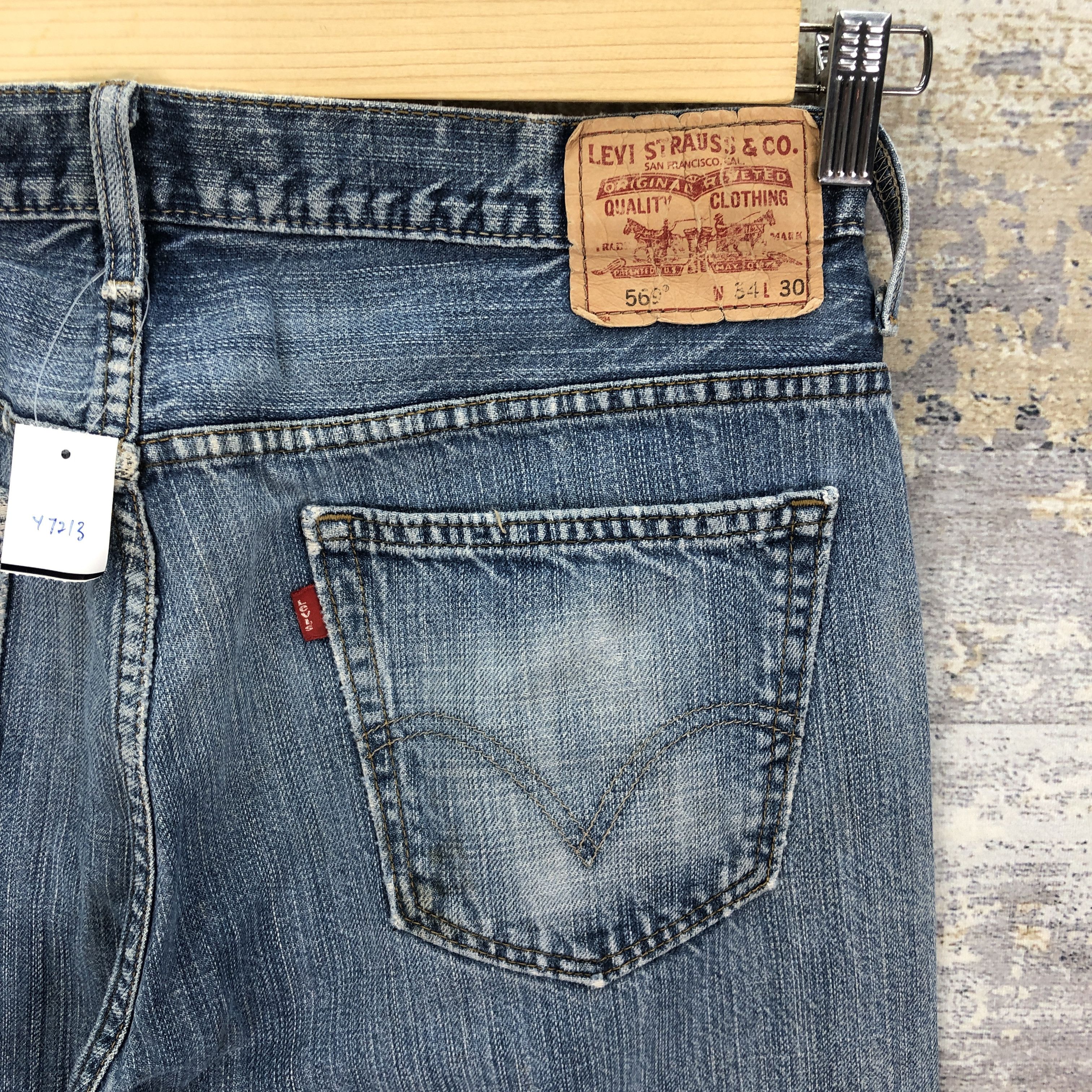 Levi's Vintage Y2K Levis 569 Baggy Jeans Levi's Light Wash Denim Size US 34 / EU 50 - 5 Thumbnail