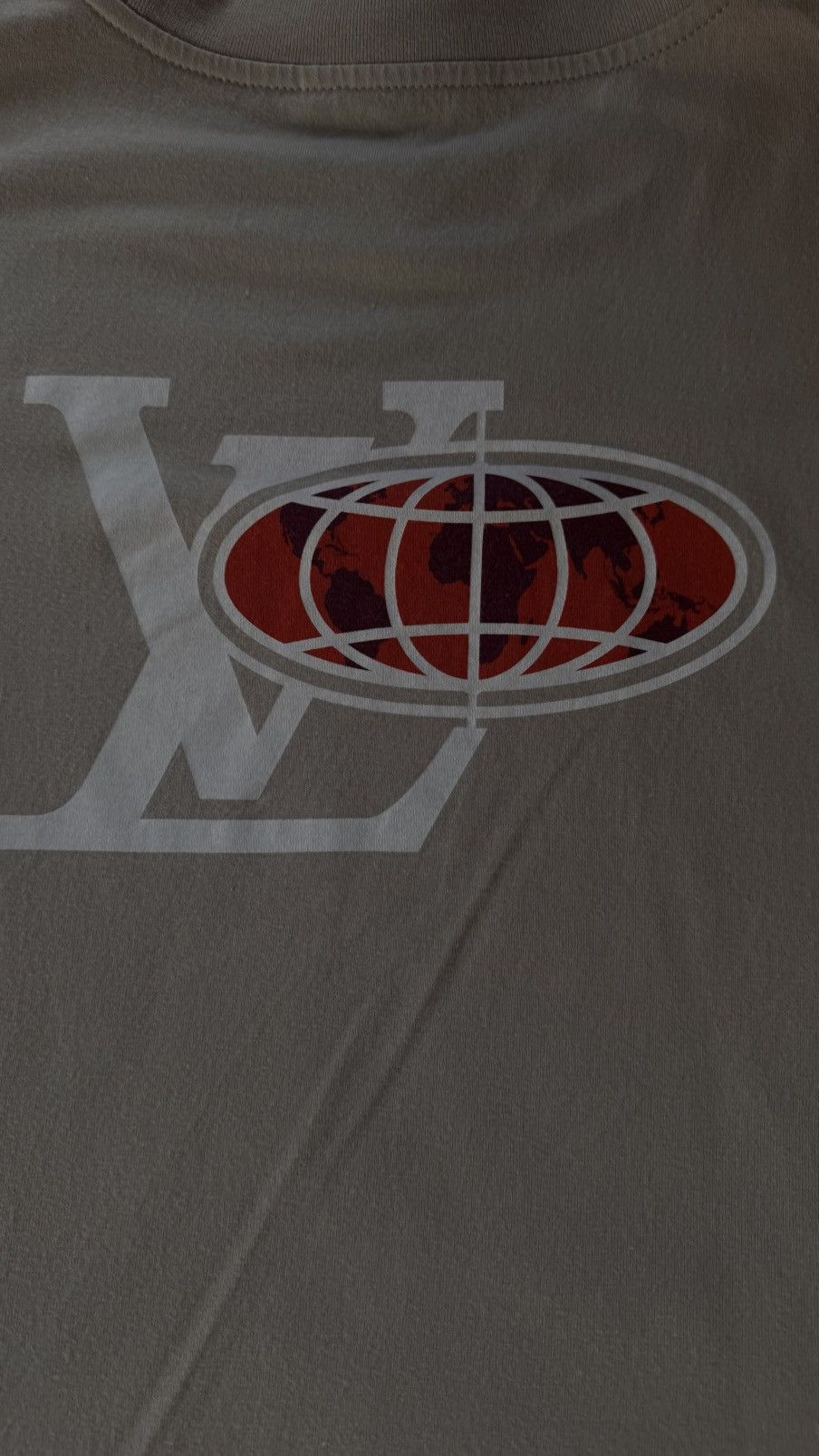 Louis Vuitton Louis Vuitton Embellished Graphic T-Shirt Size US L / EU 52-54 / 3 - 12 Thumbnail