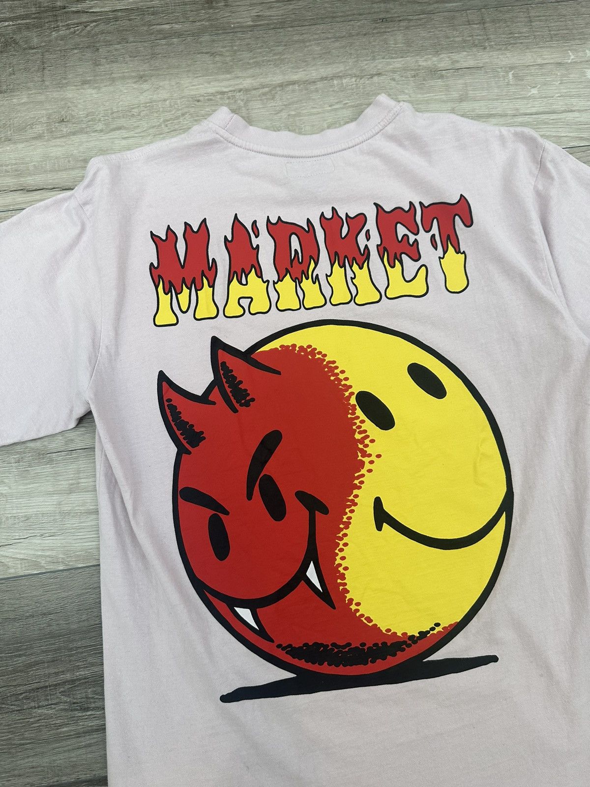 Market Market Devil / Smiley Face Flames Tee Sz. Large CTM Size US L / EU 52-54 / 3 - 1 Thumbnail
