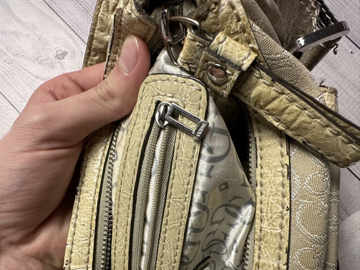 Guess × Vintage Vintage Guess bag women’s rare Y2K avant-garde Size ONE SIZE - 6 Thumbnail