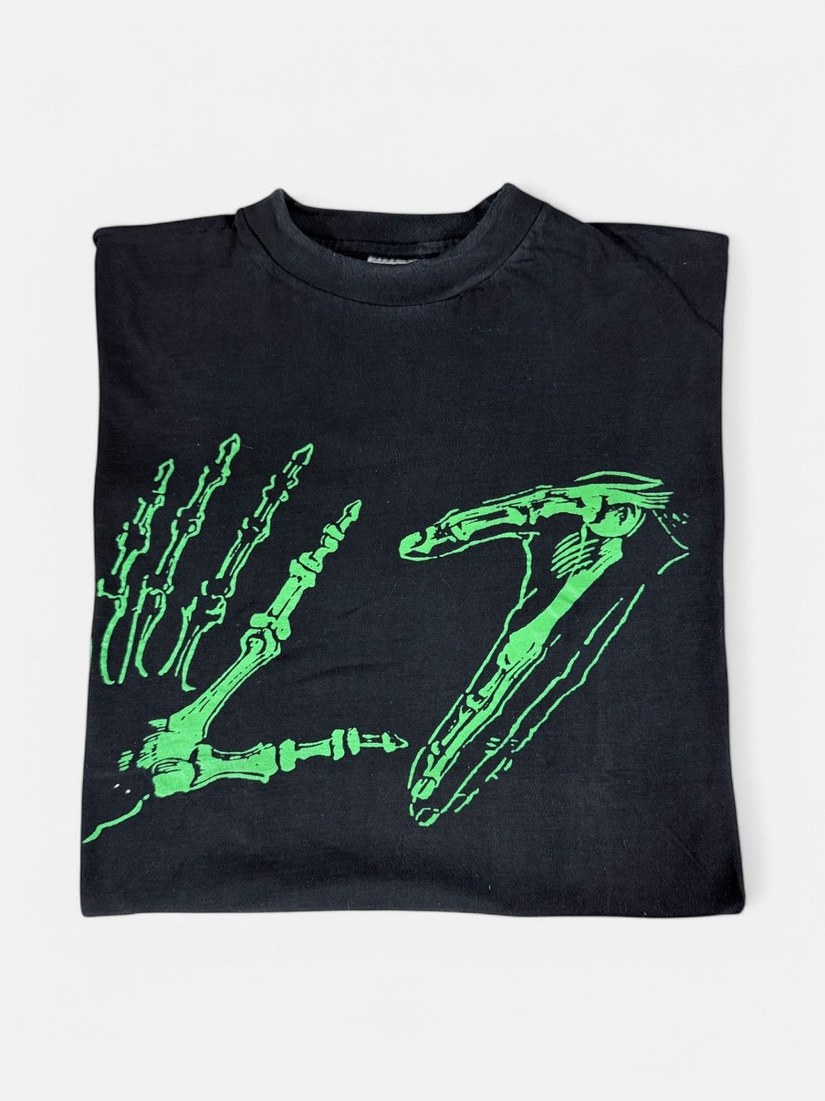 L7 - 90’s Classic Glow In The Dark Logo T-shirt