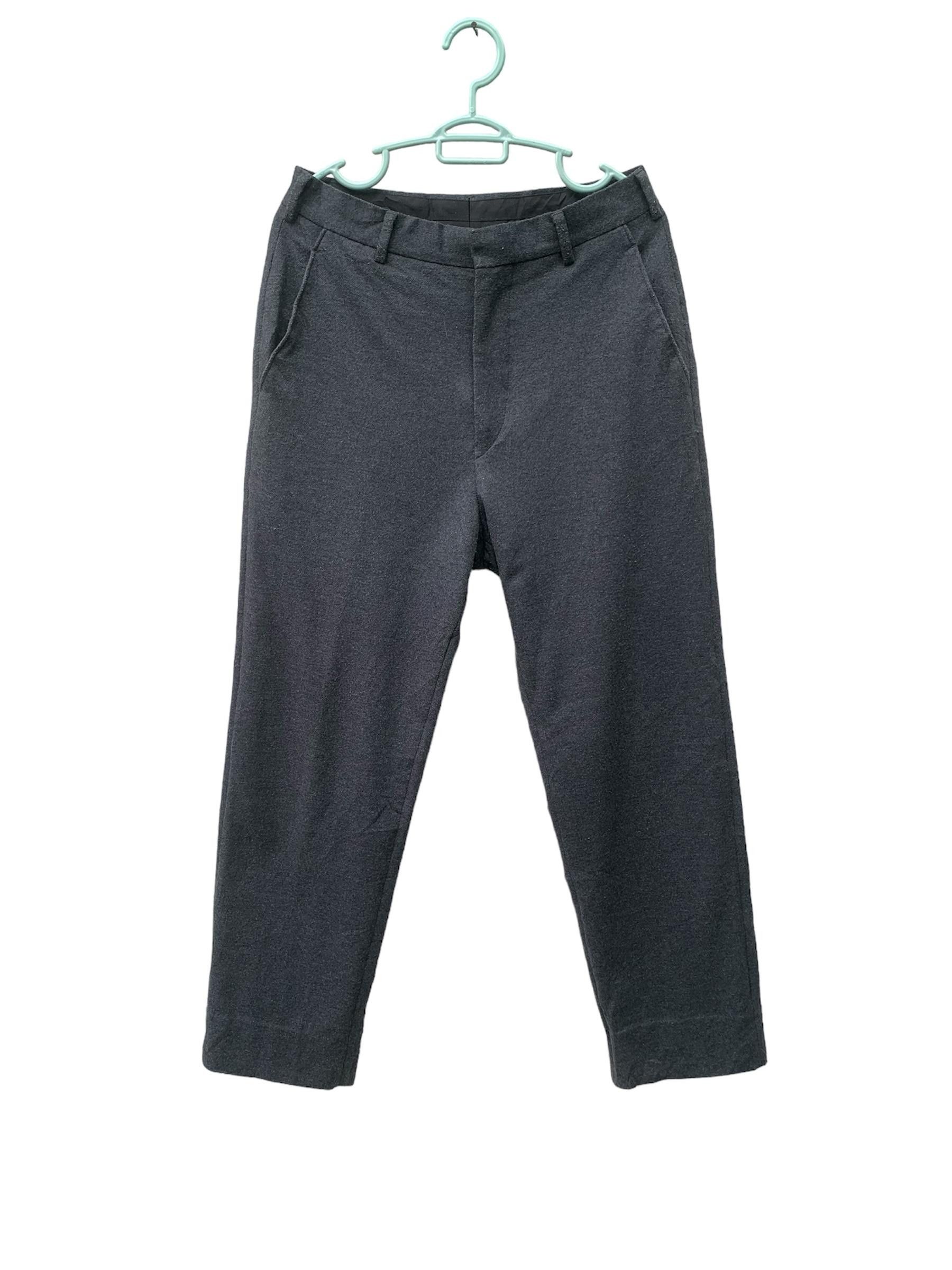 Uniqlo Uniqlo U Wool Pants Size US 28 / EU 44 - 1 Thumbnail