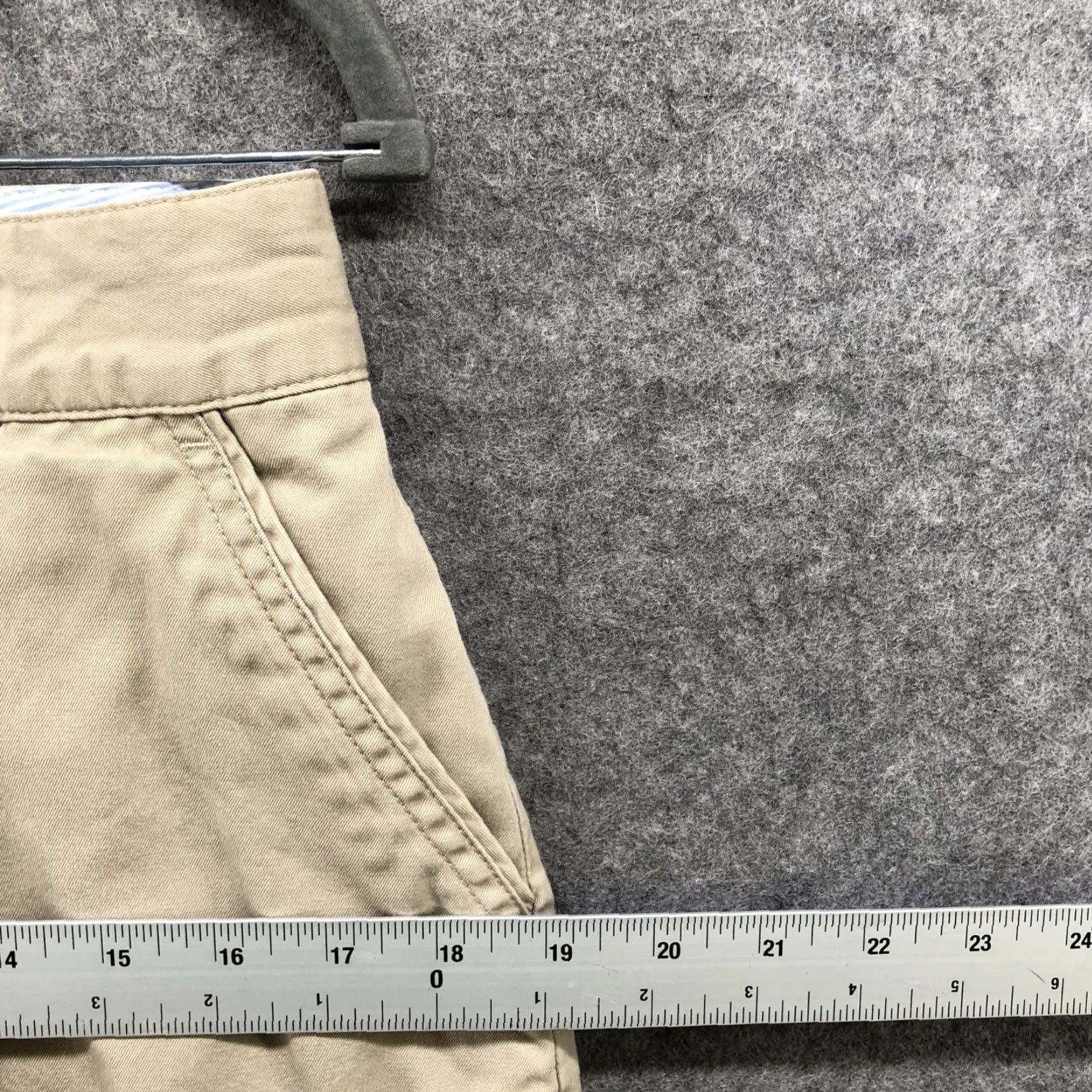 Lands' End Lands' End Mini Skirt Womens 4P Khaki Beige Pleated Preppy Casual Twill Cotton Button Short Skirt Petites Womens 4P Preppy Modern Classiccore Size 27" / US 4 / IT 40 - 6 Thumbnail